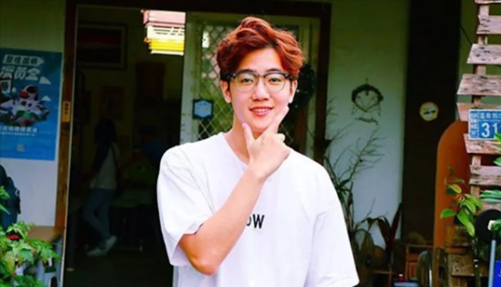 知名影評人余尚泓性侵女員工被判刑3年10月，上訴期間與對方達成和解，獲緩刑。（翻攝畫面）