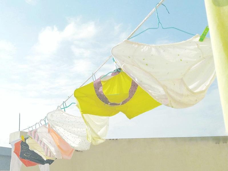 一名6歲女童被檢查出感染淋球菌，一票網友建議趕快報警，質疑不僅是因為內衣混洗導致。（示意圖，Pexels）