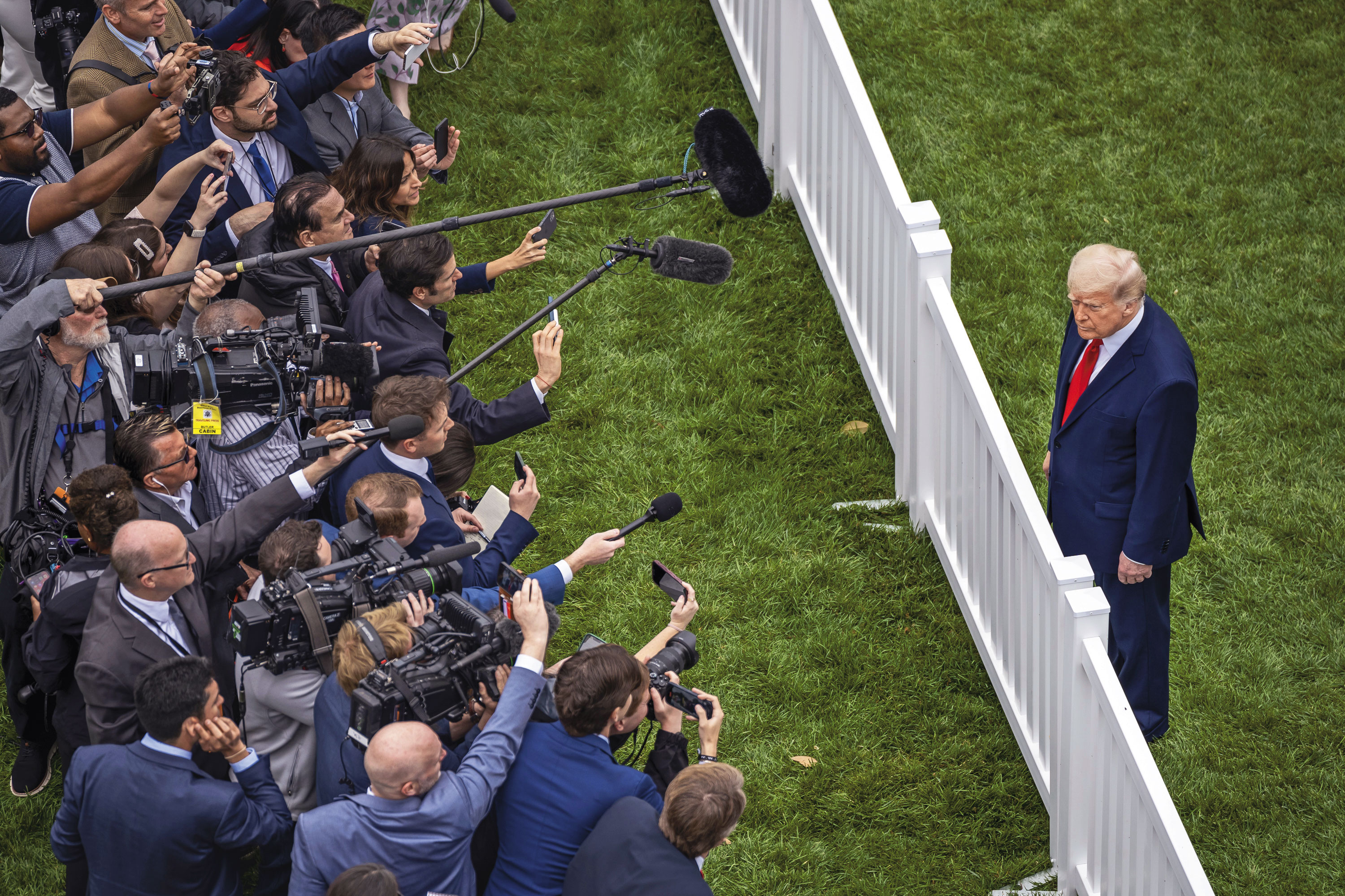 美國總統川普就任百日，但行事作風惹議，昔日鐵桿盟友歐洲諸國與其漸行漸遠。（翻攝白宮flickr）