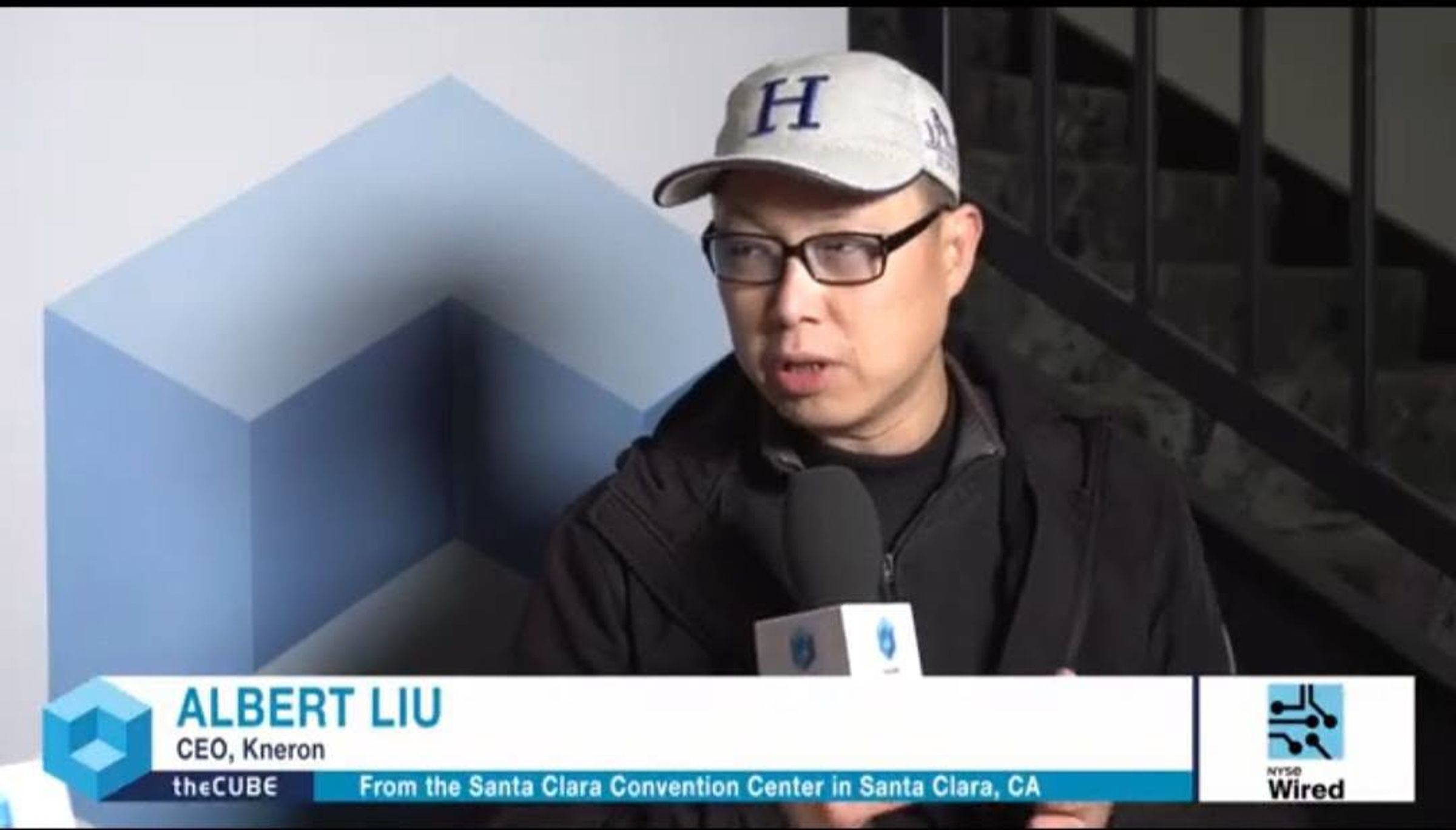 NPU之父劉峻誠受邀參加紐約證券交易所（NYSE）專訪。（翻攝自劉峻誠臉書）