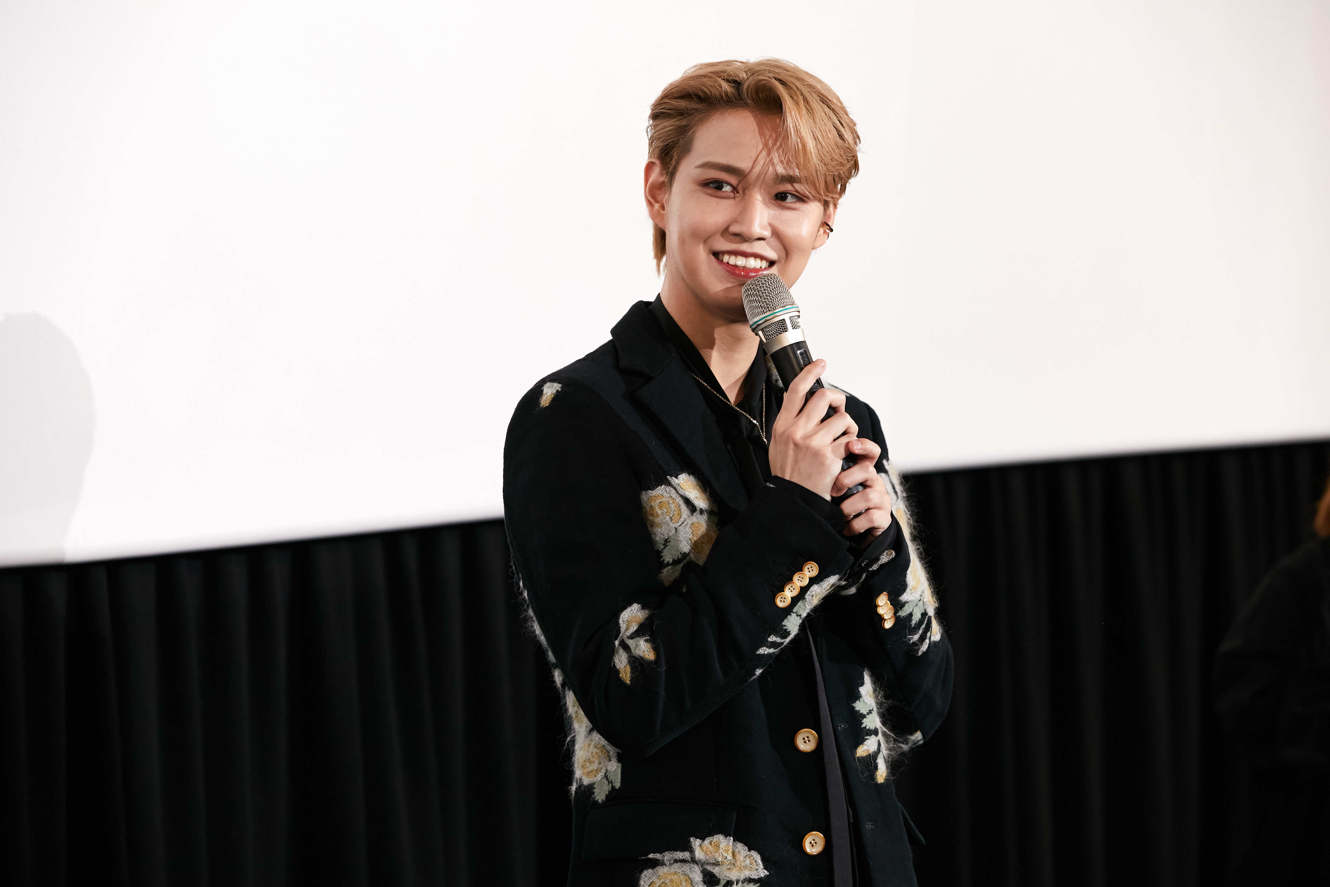 日本男團JO1成員白岩瑠姬為主演電影《天一亮，就想見到你》在台參加首映活動。（原創娛樂提供）