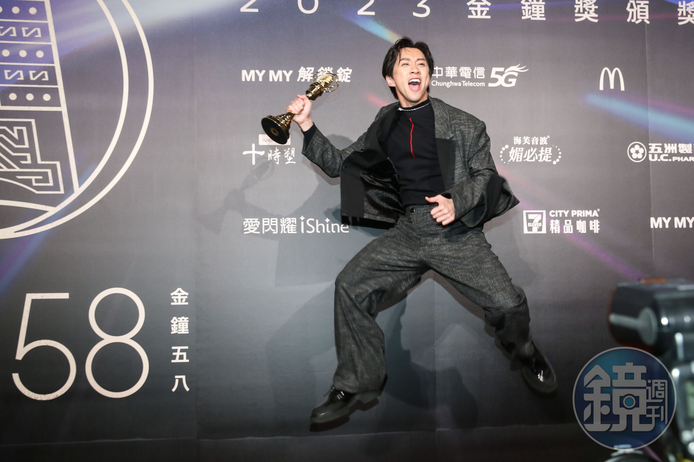 陳漢典踏入演藝圈18年來首次敲鐘。