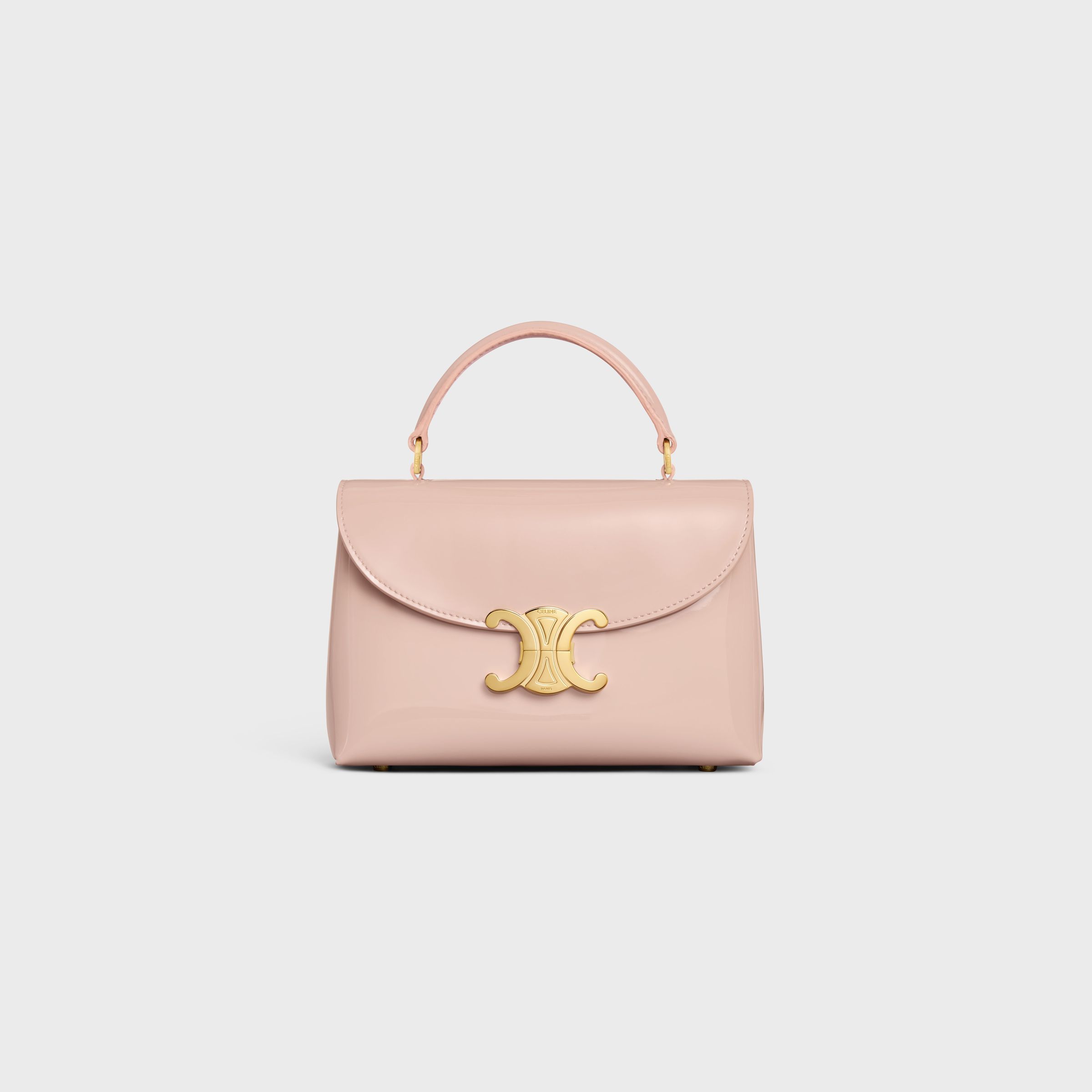 TEEN NINO粉杏色漆面牛皮革手袋CELINE BY HEDI SLIMANE。NT$110,000(CELINE提供)