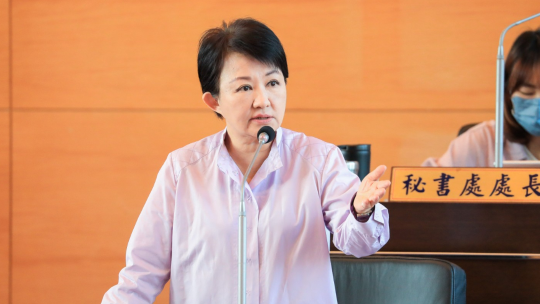 盧秀燕對於台中某國小的師生衝突案件，老師報警讓警察進入校園將孩童帶走感到相當震怒。（台中市政府提供）