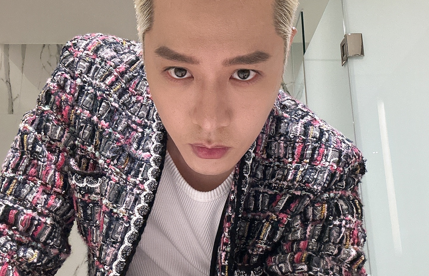 周湯豪過去一直是媽媽比莉幫忙理財。（翻攝自周湯豪IG）