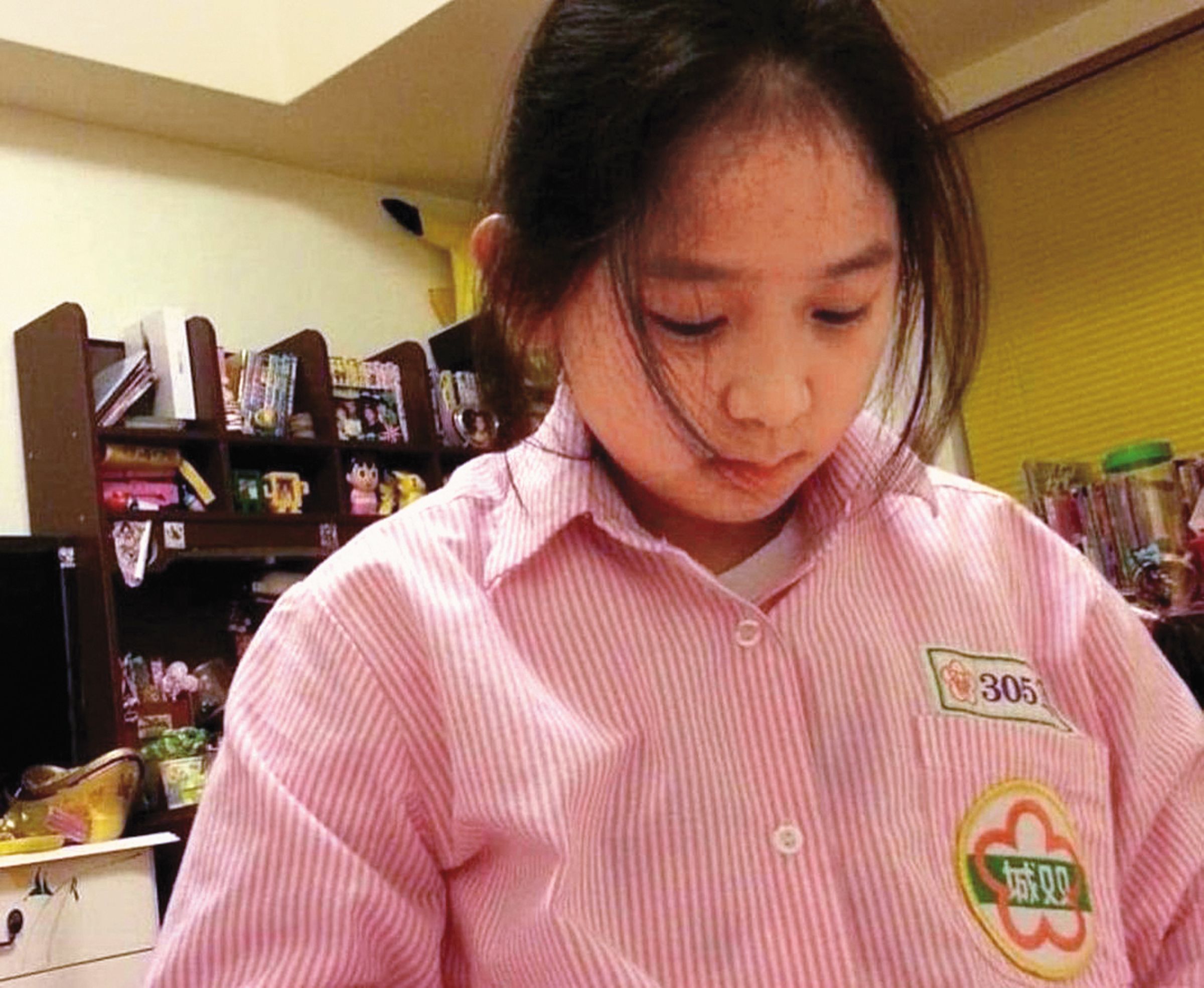寶妹的黑歷史慘遭媽媽出賣,趕快給我燒毀~(翻攝自金友莊 IG)