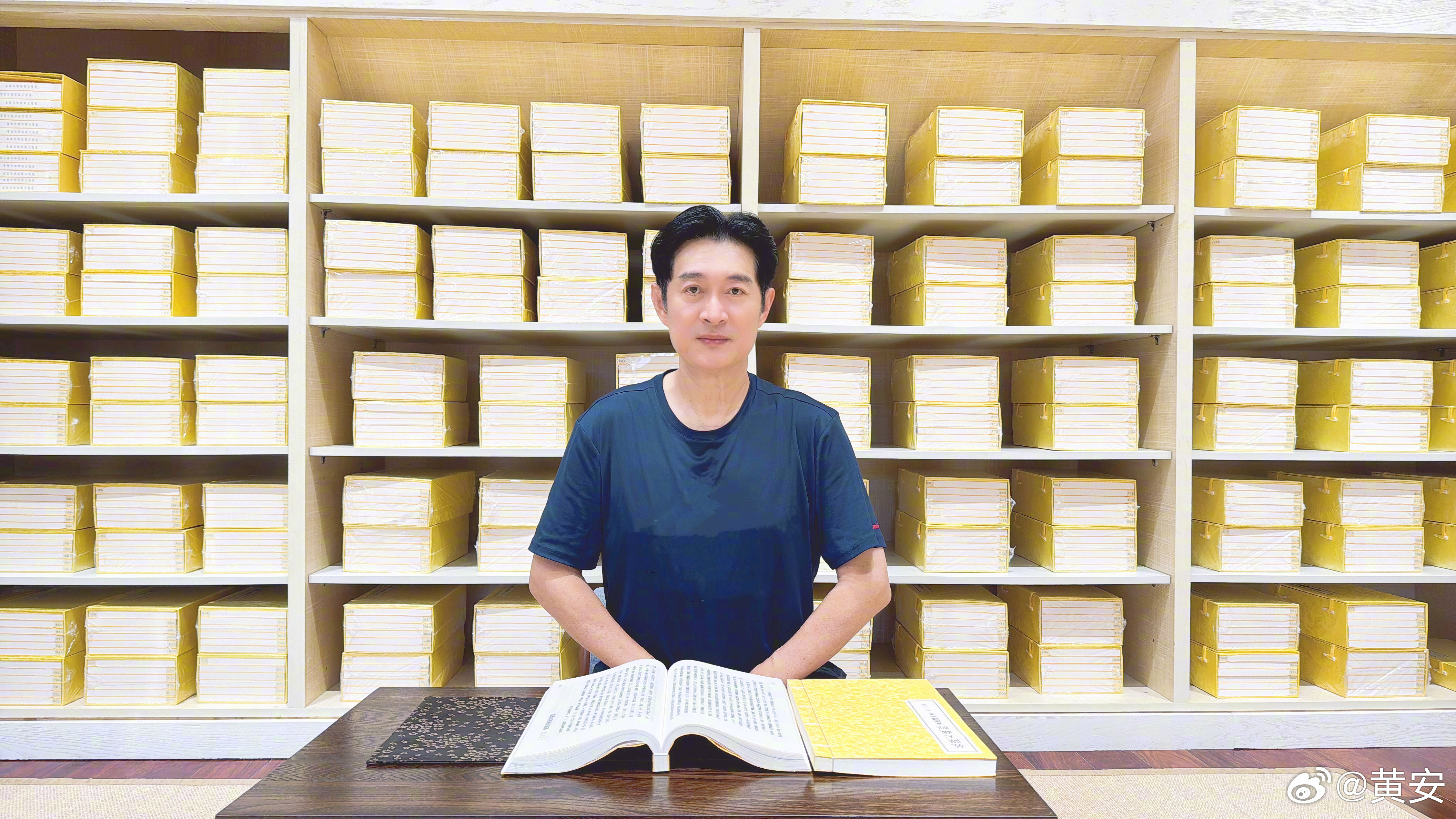 近日傳出黃安因公開宣揚武統台灣，將被取消國籍的消息。陸委會澄清，指其內容虛假不實、刻意偽造。（翻攝自黃安微博）