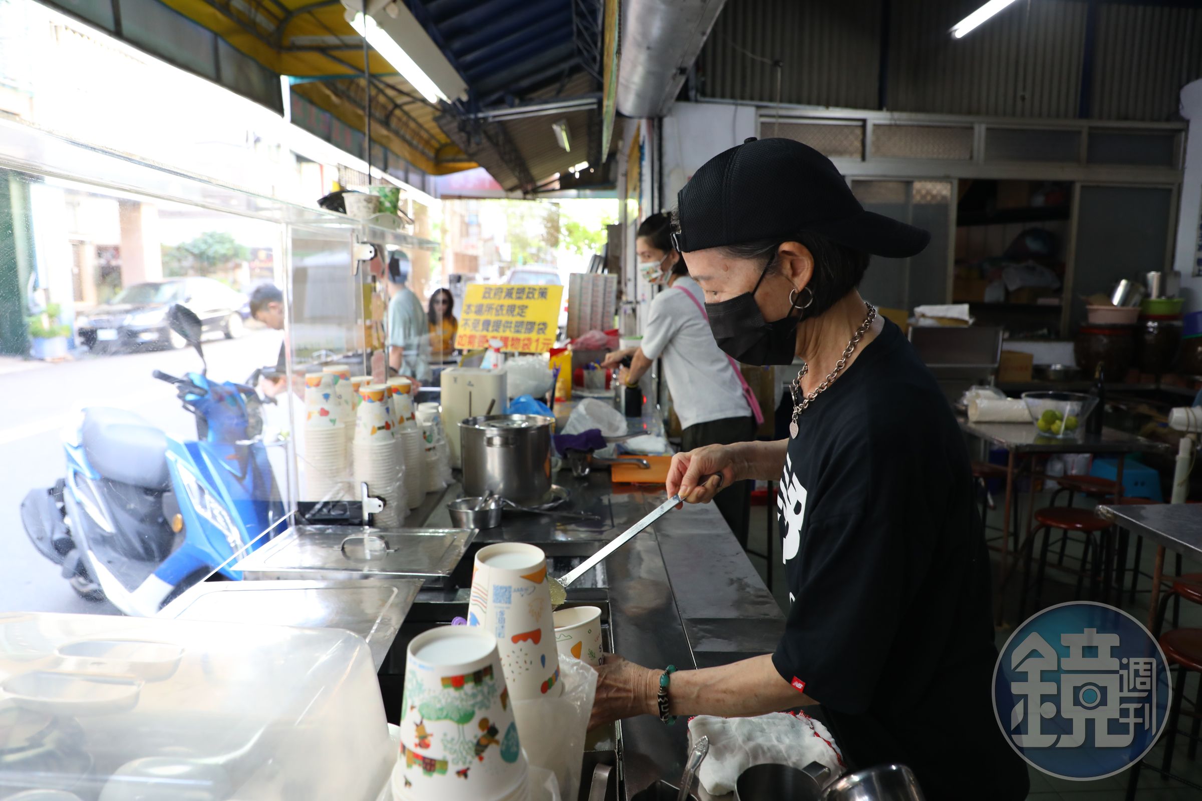 80多年來,港伯梅仔冰的味道始終如一。