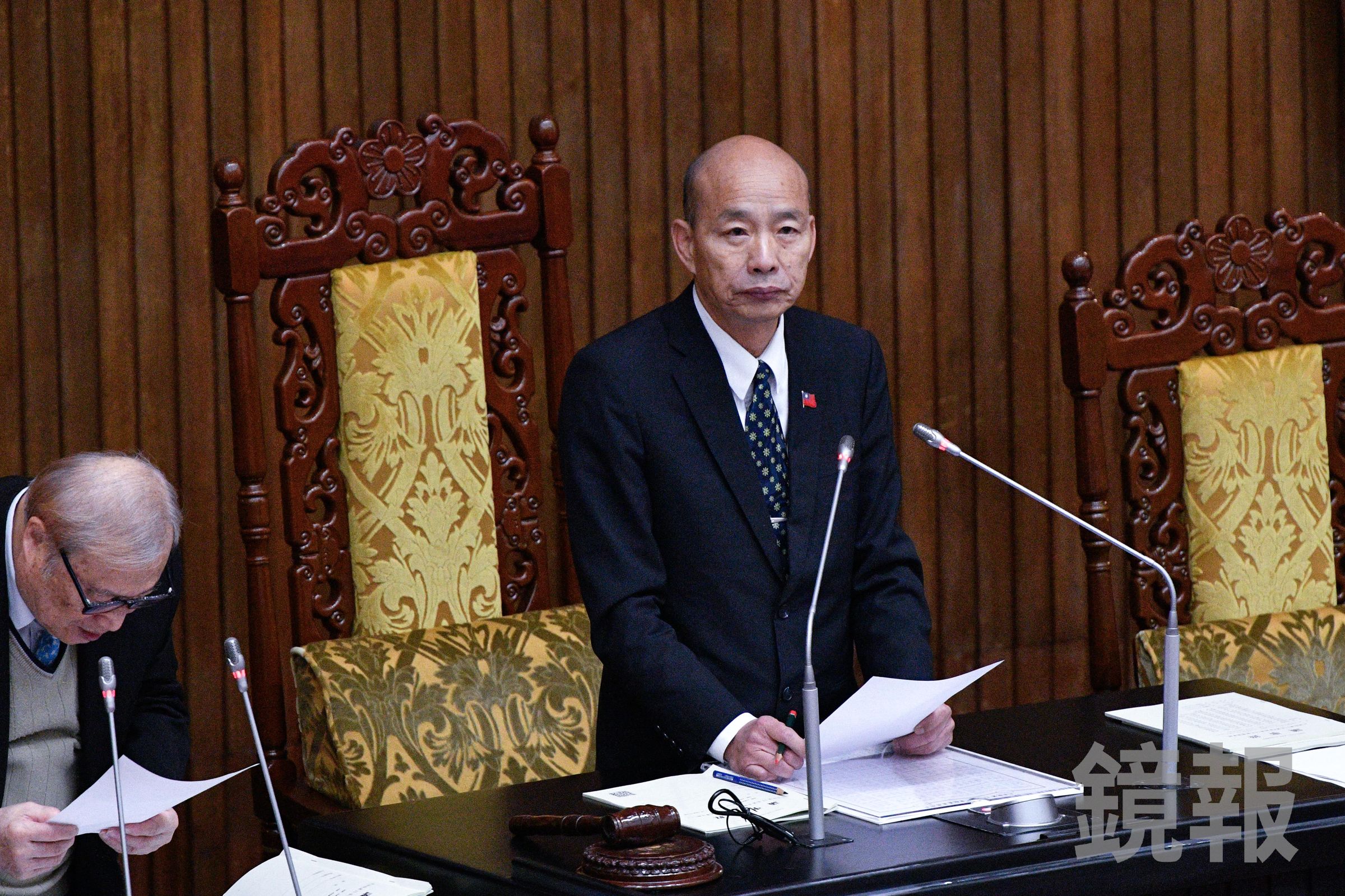 國民黨副主席季麟連今天在中常會嗆聲,如果韓國瑜做出「賣黨求榮」的事,要開除其黨籍。稍早,韓國瑜於臉書po文回應此事。(鏡報李智為攝)