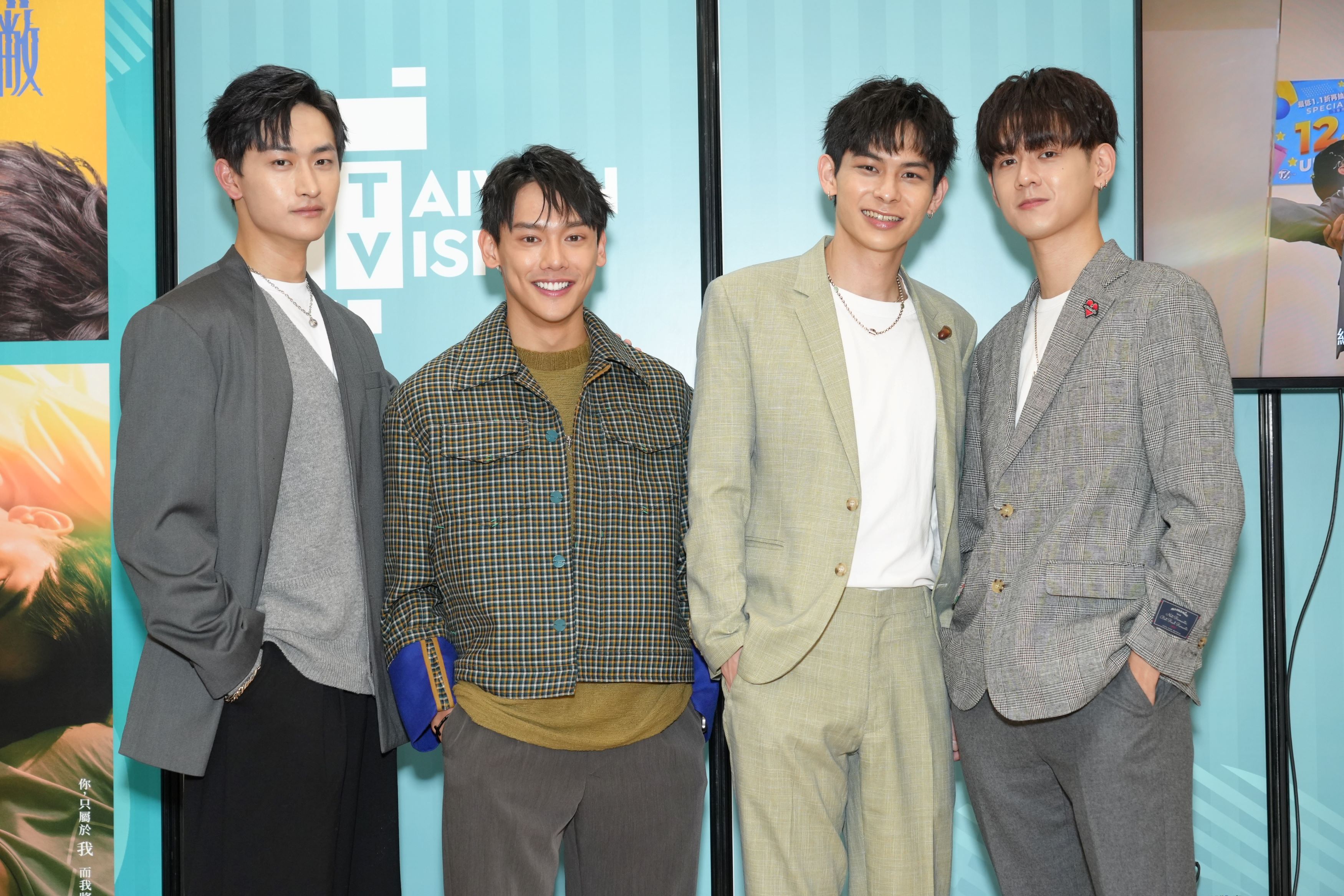 左起毛祁生、蕭鴻、楊懿軒、洪暐哲出席東京電視節台灣館活動。（三立提供）