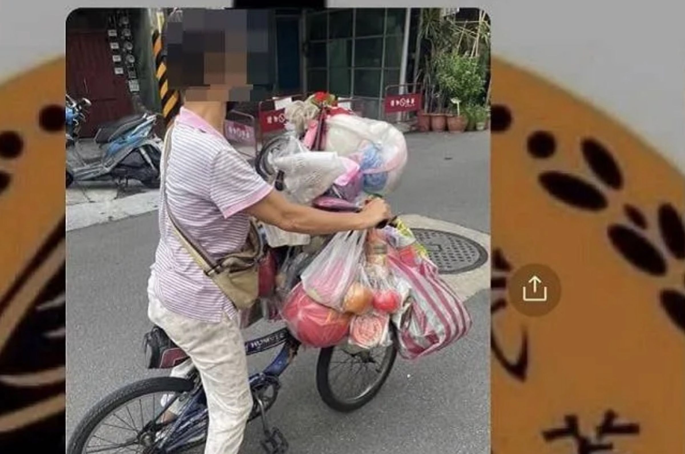 網友透露蘆洲有一名阿婆，到處兜售臭酸食物，引起討論。（翻攝自我是蘆洲人 LoveLuzhou臉書）
