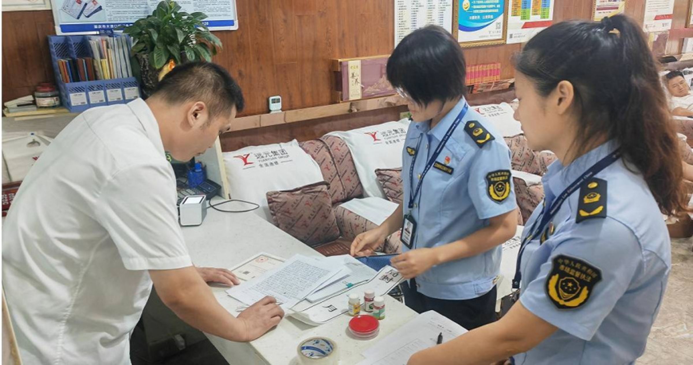 近日重慶一間足浴店發生嚴重醫療事故,1名4歲男童因此截肢。(翻攝自中國消費網)