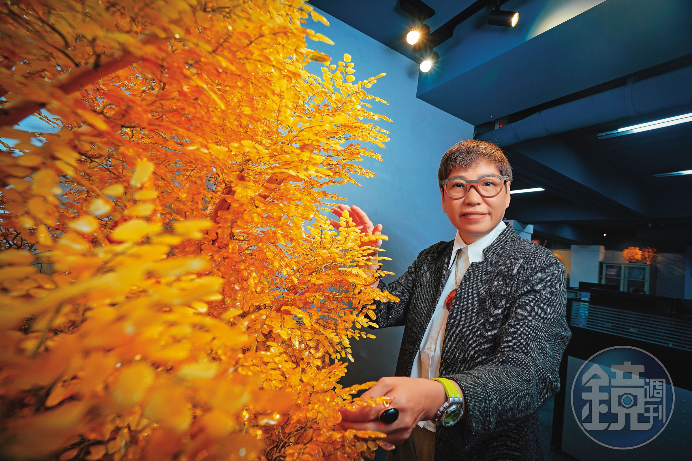 電視購物起家的劉香秀,做生意首重誠信。她替消費者把關,只賣波蘭原礦海珀,在市場亂象中突圍,去年營收破6億元。