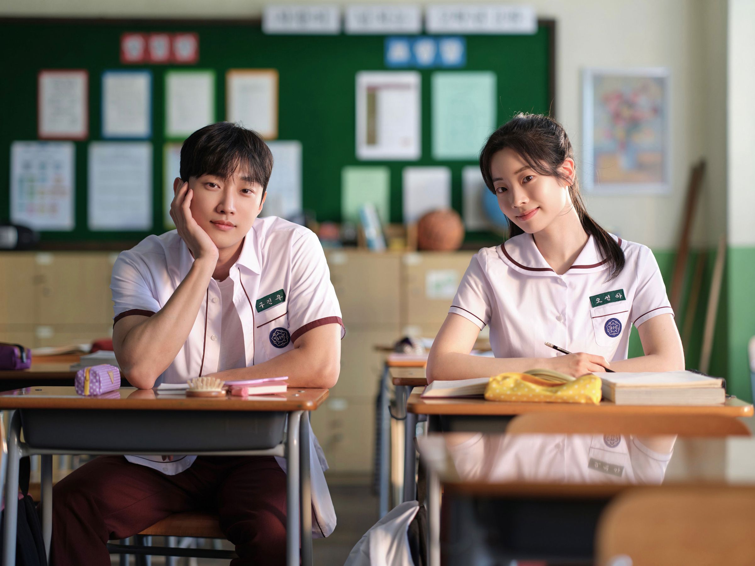《妳是我眼中的蘋果》由振永、TWICE多賢主演，將帶來不同於台版的青春愛情故事。（車庫娛樂提供）