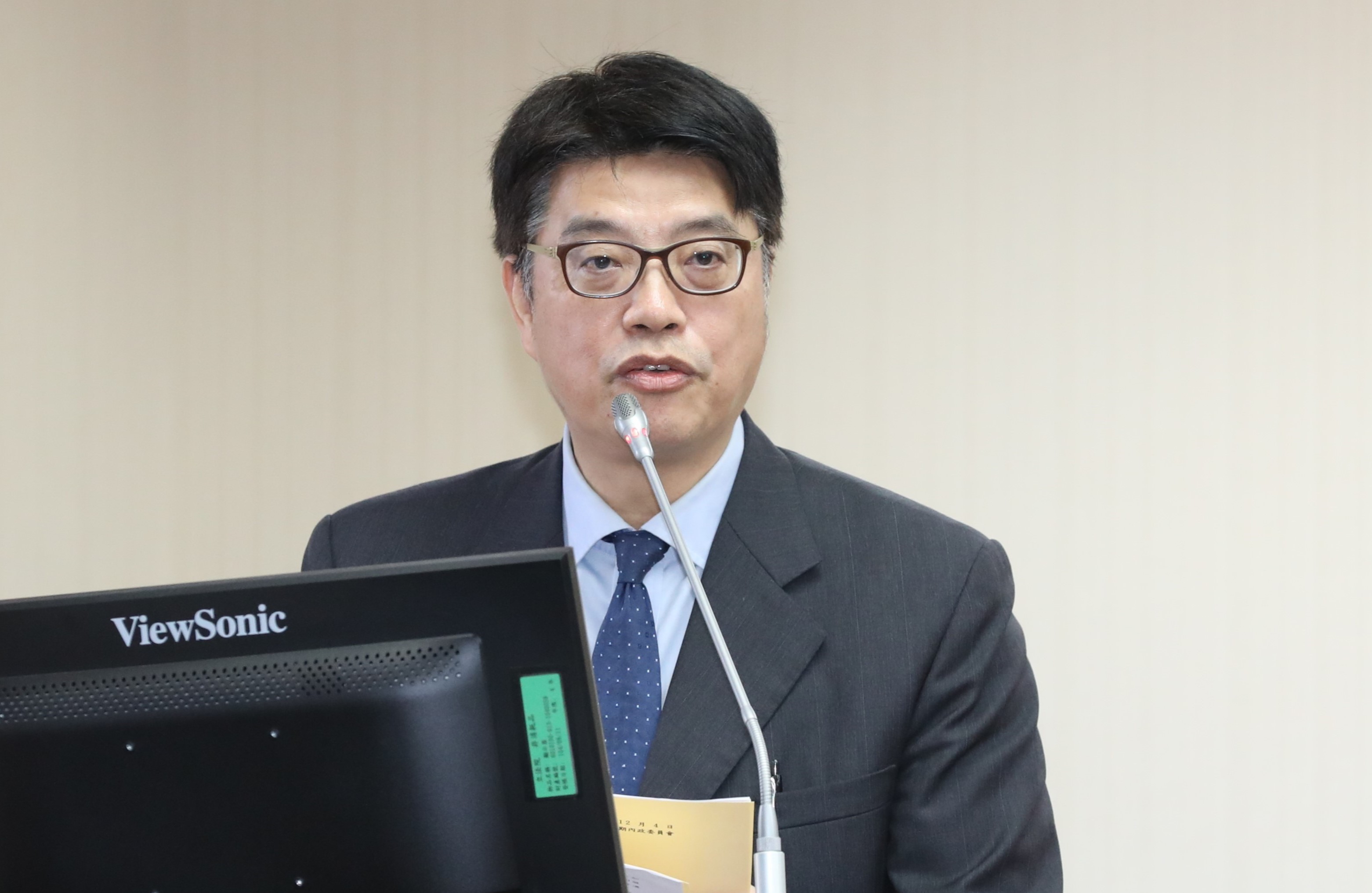 陸委會主委邱垂正表示，兩岸觀光的相關事宜應儘速透過兩岸的「小兩會」進行溝通。（本刊資料照）