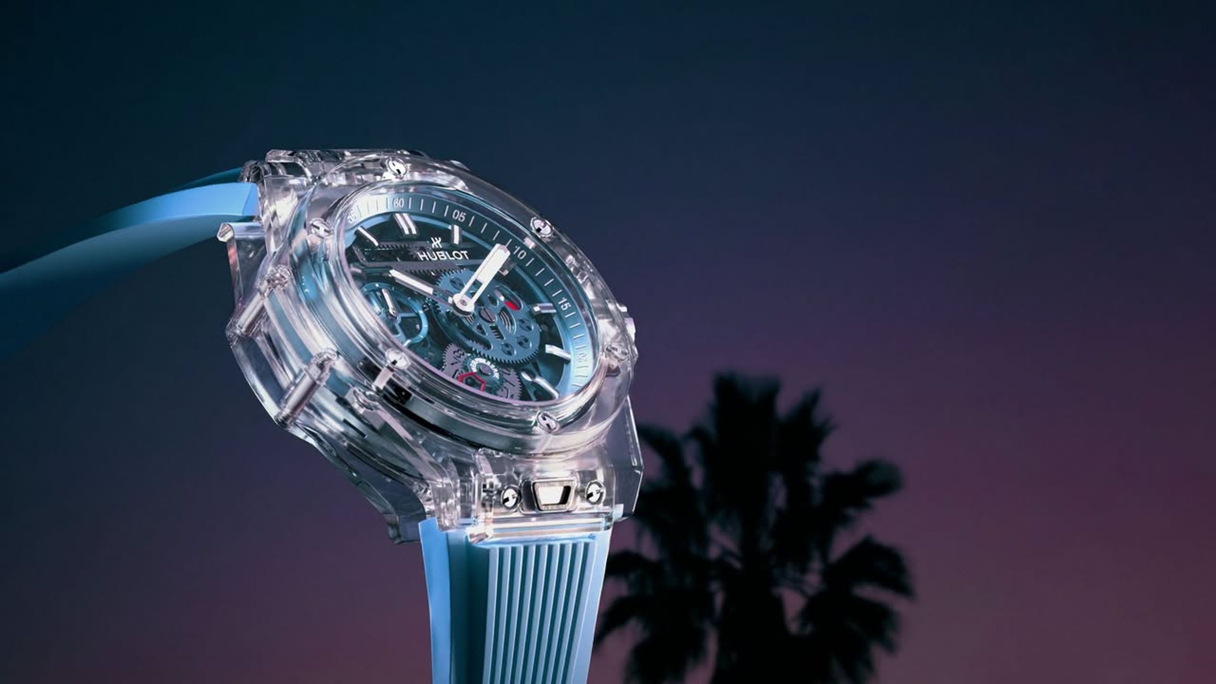宇舶 HUBLOT 再次展現其藍寶石水晶技術無上限的硬派實力,推出Big Bang MECA-10 十日鍊天空藍寶石腕錶,以通透的天空藍藍寶石水晶打造錶殼,搭配鏤空機芯完美詮釋通透感的精髓。定價 NT$2,496,000(限量100只)