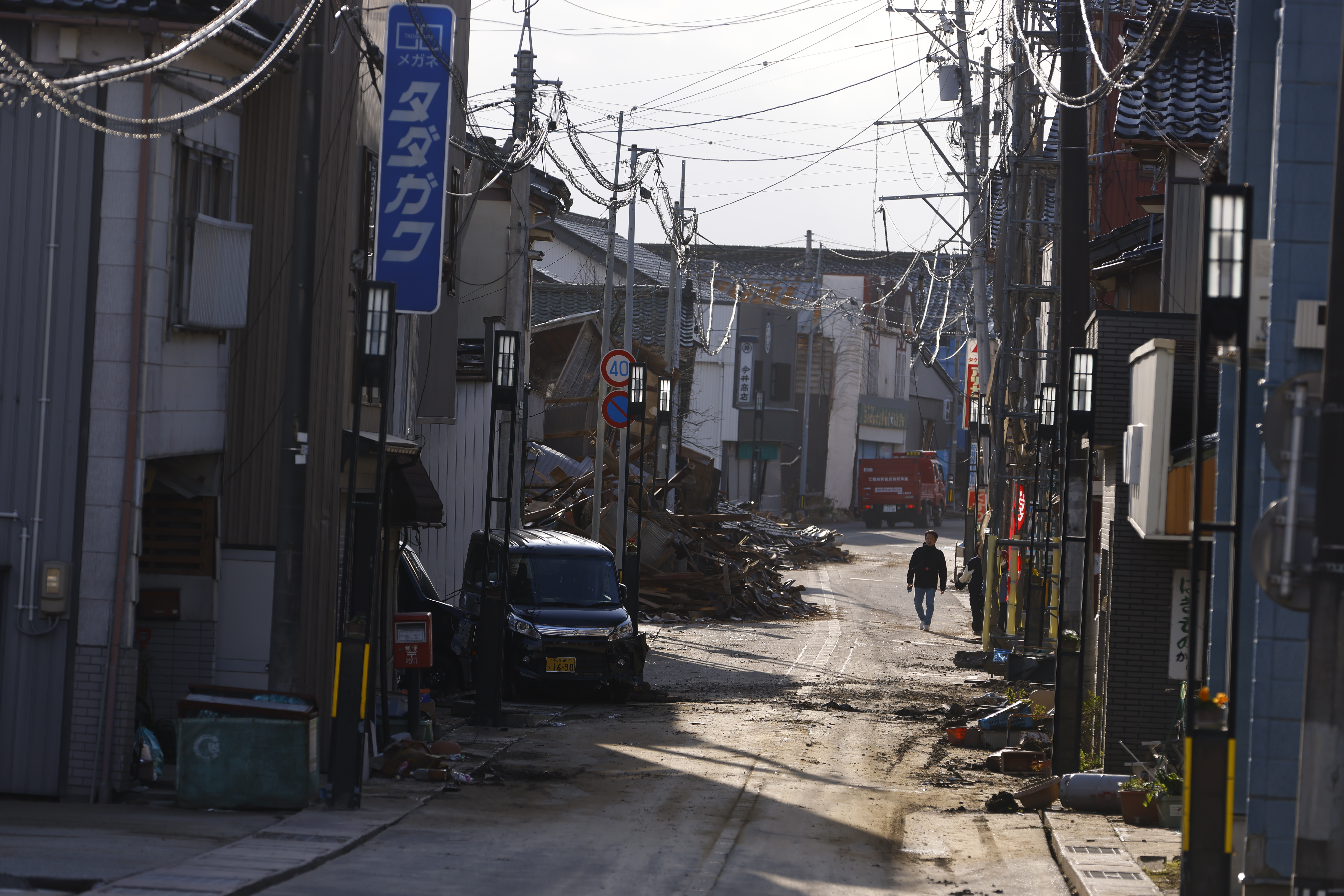 日本石川縣遭遇強震後，造成當地大面積的災情，石川縣知事長谷宏日前在會議上，宣布該縣已進入「緊急事態宣言」。