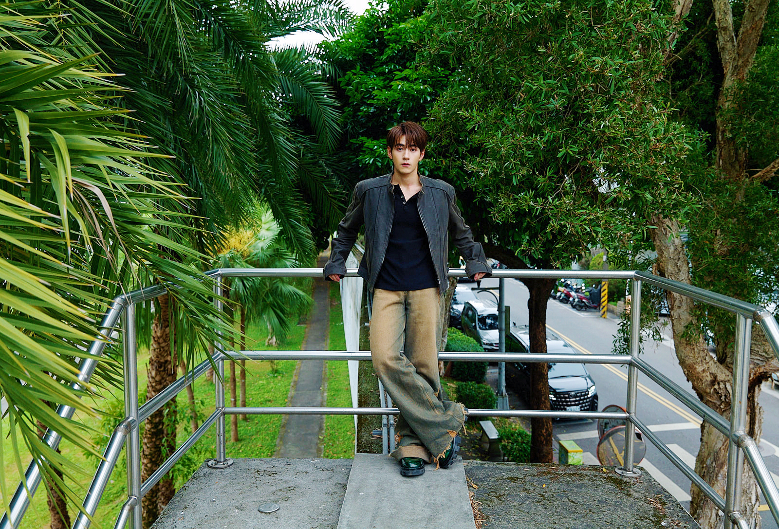 魏浚笙在《殺手#4》中飾演冷酷反派，地獄式訓練練出驚人腹肌。（好樂提供）