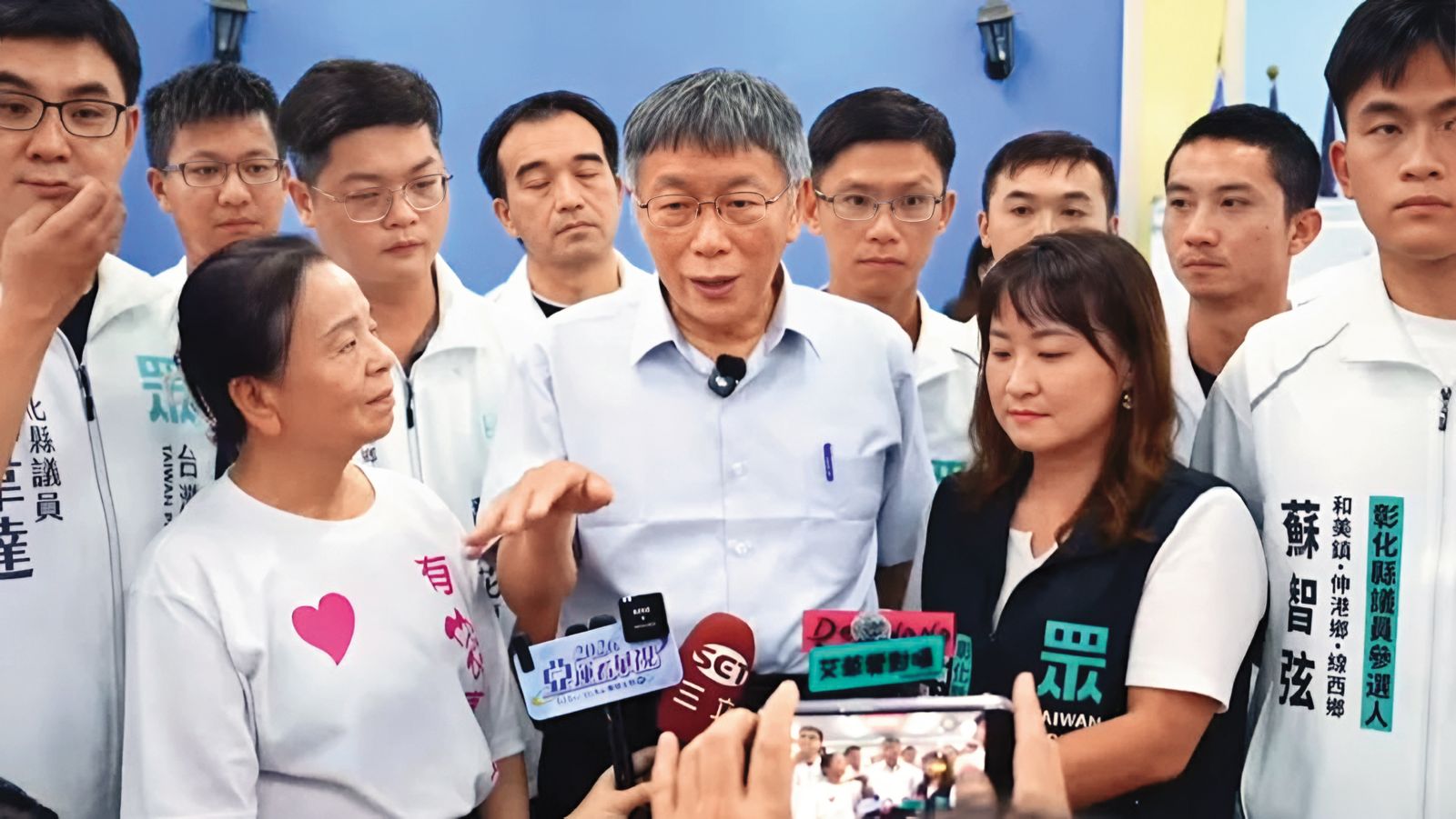 藍白整合開撕/撂狠話又拋橄欖枝 白營兩手策略逼宮國民黨