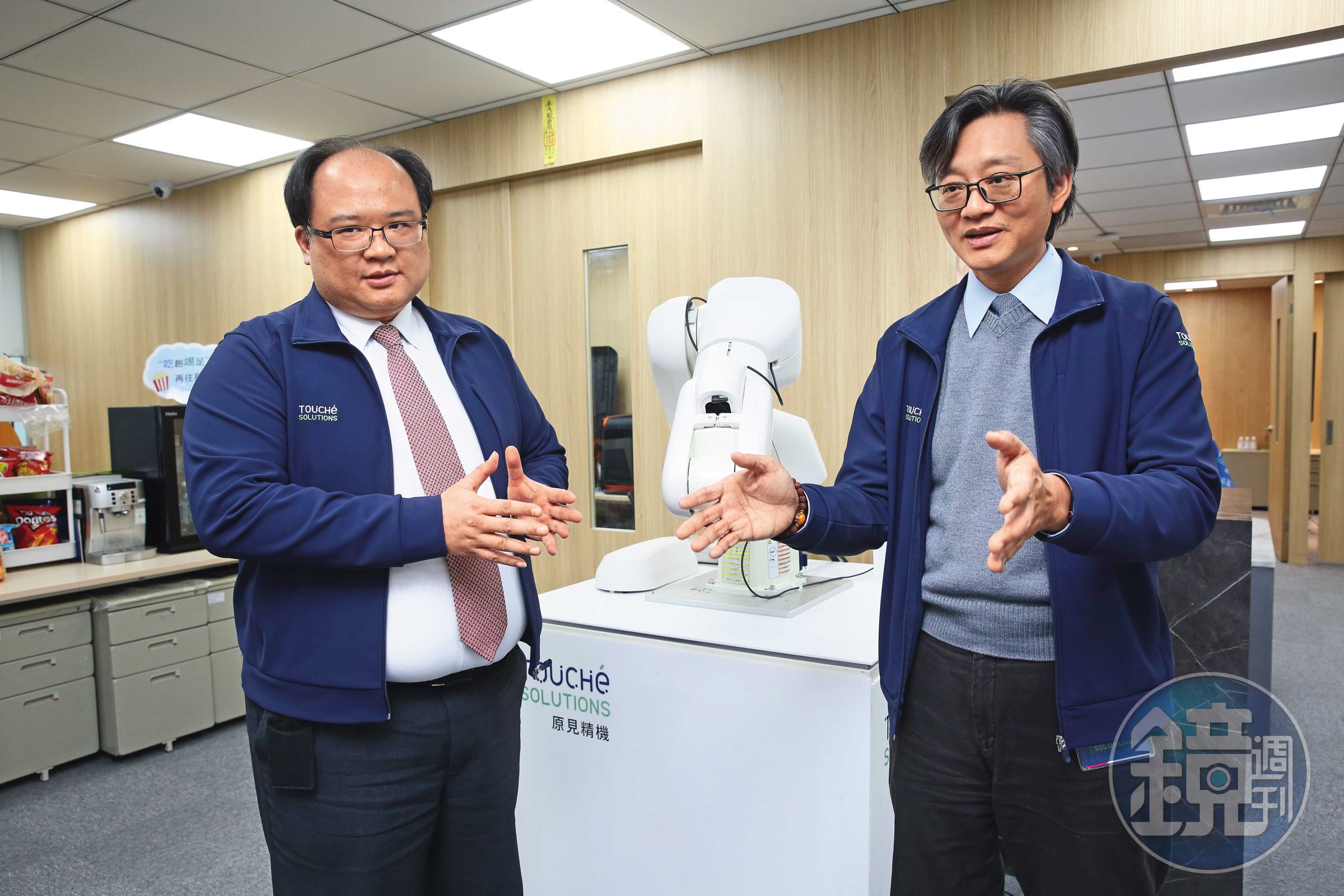 原見精密等台廠的機器人觸覺感測技術，已成功打入美、日機器人供應鏈 。(圖左為總經理劉昌和，圖右為董事長蘇瑞堯)