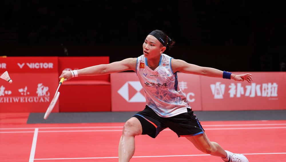 戴資穎今天在年終賽4強逆轉擊敗現任球后安洗瑩，距離生涯第四座年終賽后冠只有一步之遙。（翻攝自戴資穎臉書）