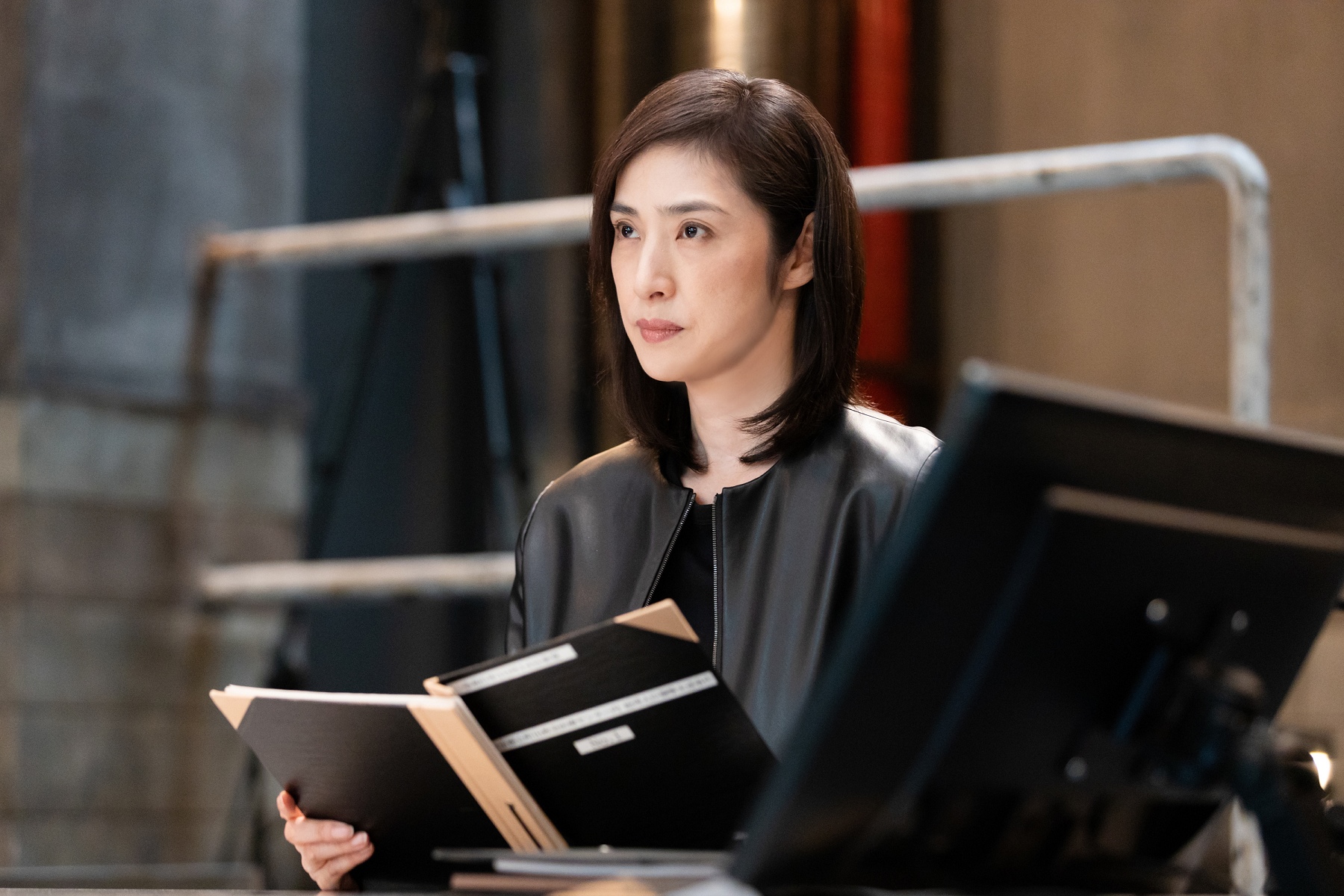 天海祐希擔綱主演《電影版女王偵訊室THE FINAL》，是緊急事件應對偵訊小組的核心成員。（采昌國際多媒體提供）
