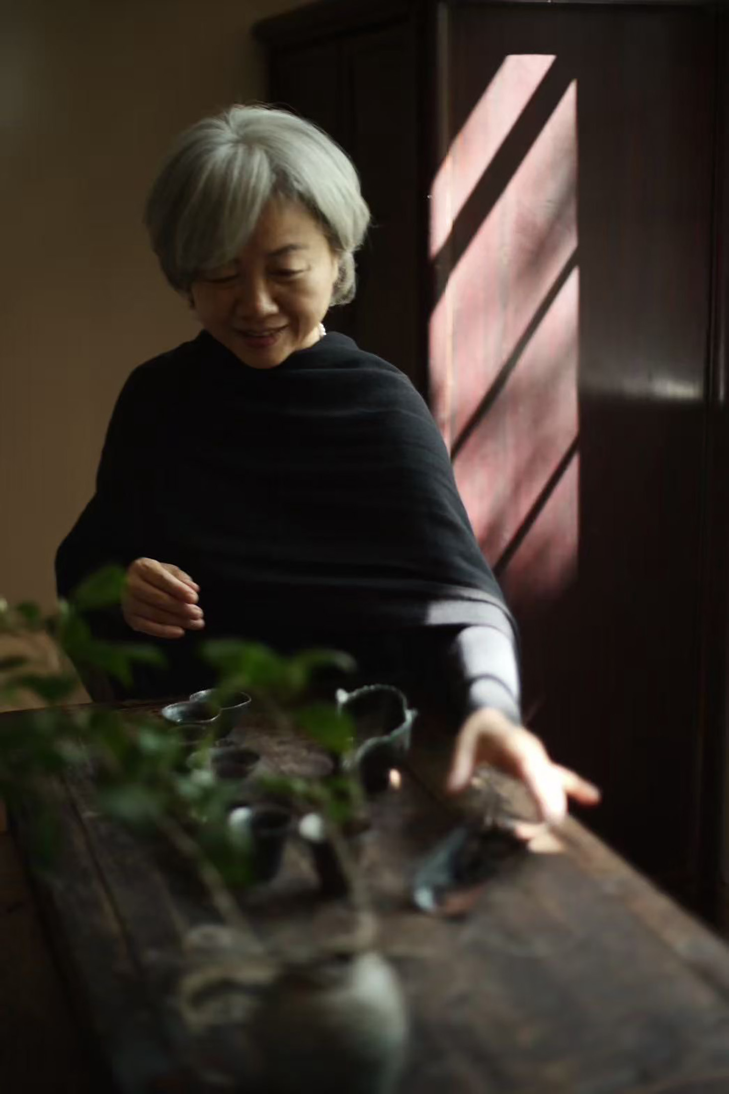台灣茶美學指標「小慢」謝小曼等多位名家齊聚，於山間沙龍分享如何將傳統茶文化轉譯為具國際競爭力的生活語言。（POUYUENJI寶元紀提供）