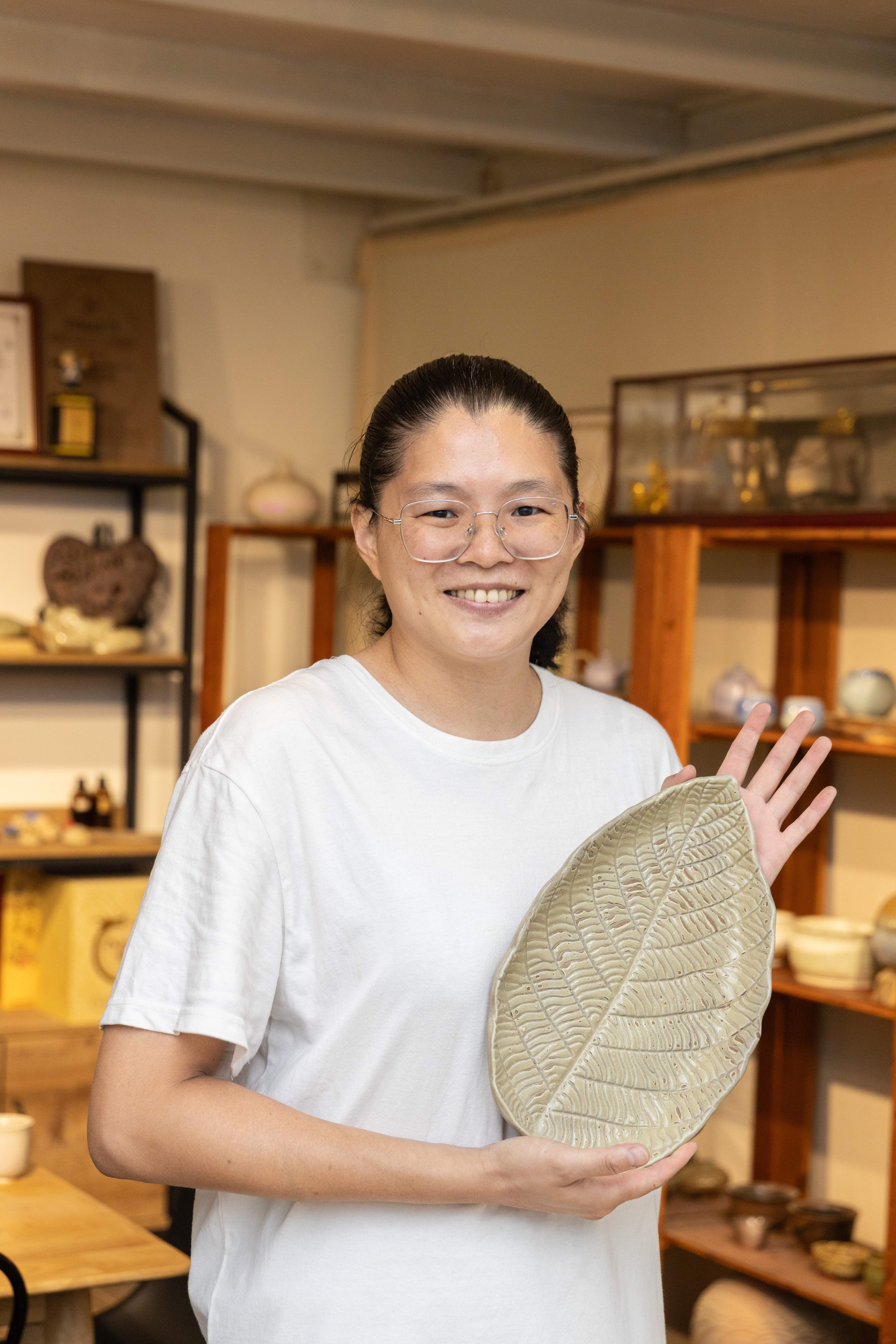 陶藝老師李培甄選擇移居台東，長期投入在地陶藝創作與教學。