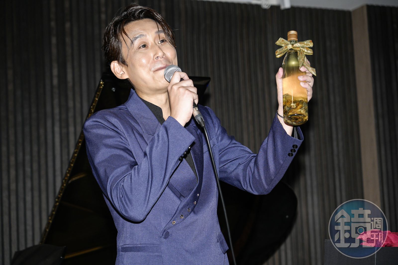 陳乃榮與賴琳恩達成不生小孩的共識,仍收到老婆所贈補身鱉鞭酒。