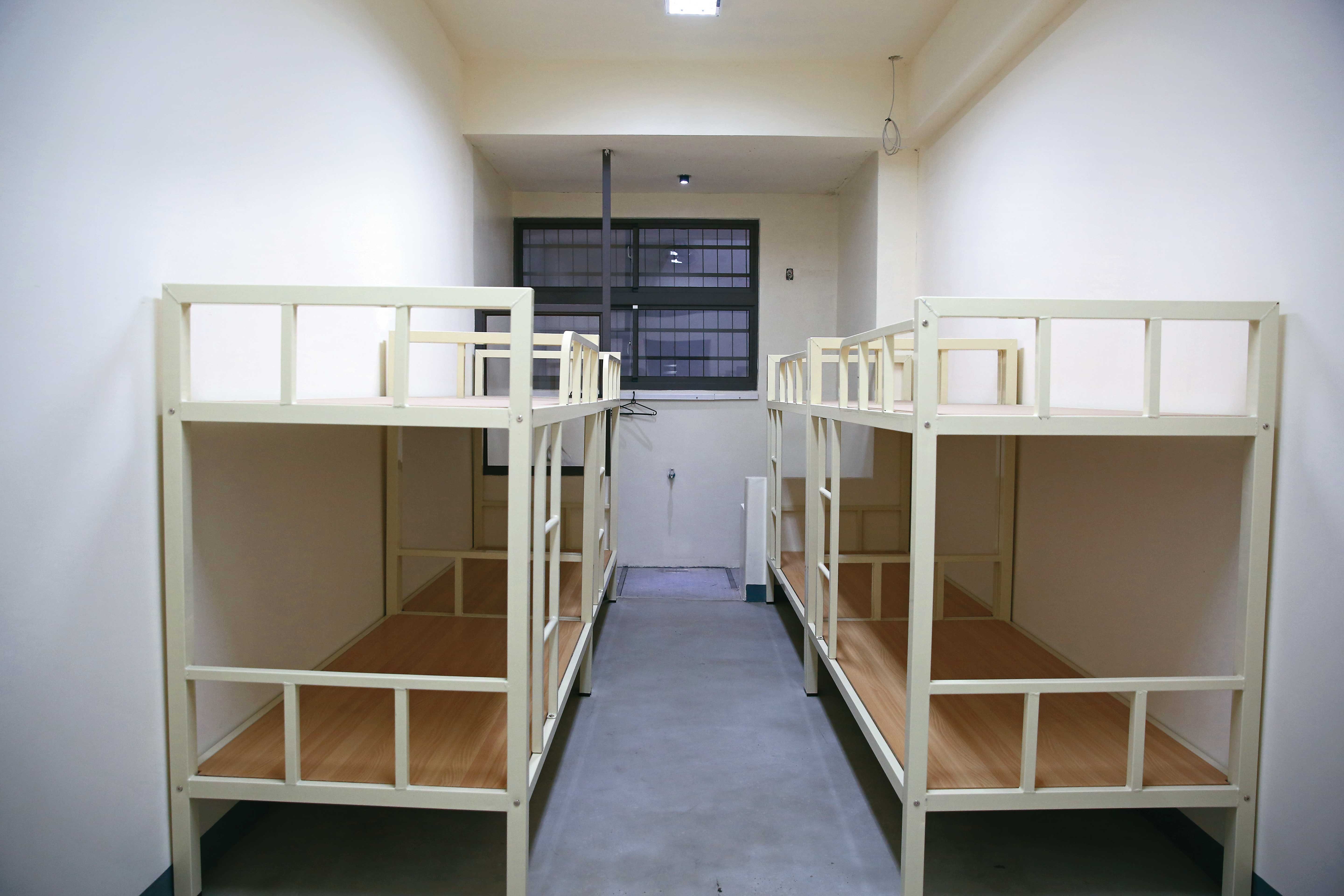 監獄的囚房空間狹小,受刑人容易發生口角或肢體衝突。