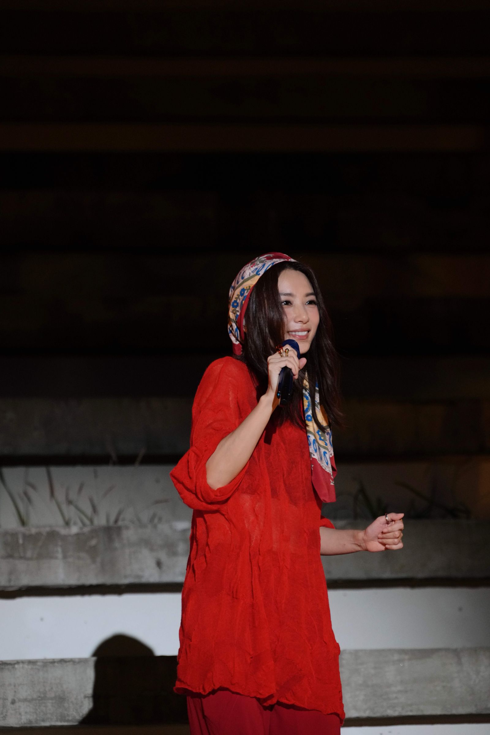 被譽為「節氣歌后」的田馥甄，總是跟著時令過生活，21日開唱適逢夏至。（何樂音樂提供）