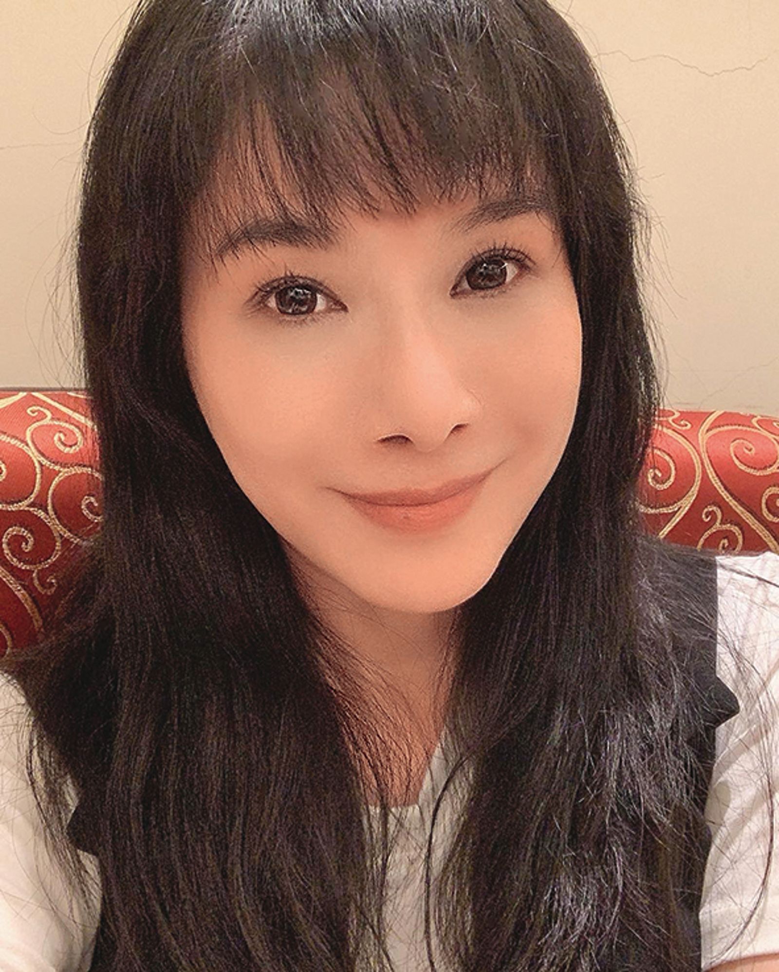 陳柏渝前夫事業經營不善、四處借貸，債主甚至找上仍掛名公司負責人的她討債。（翻攝自陳柏渝IG）