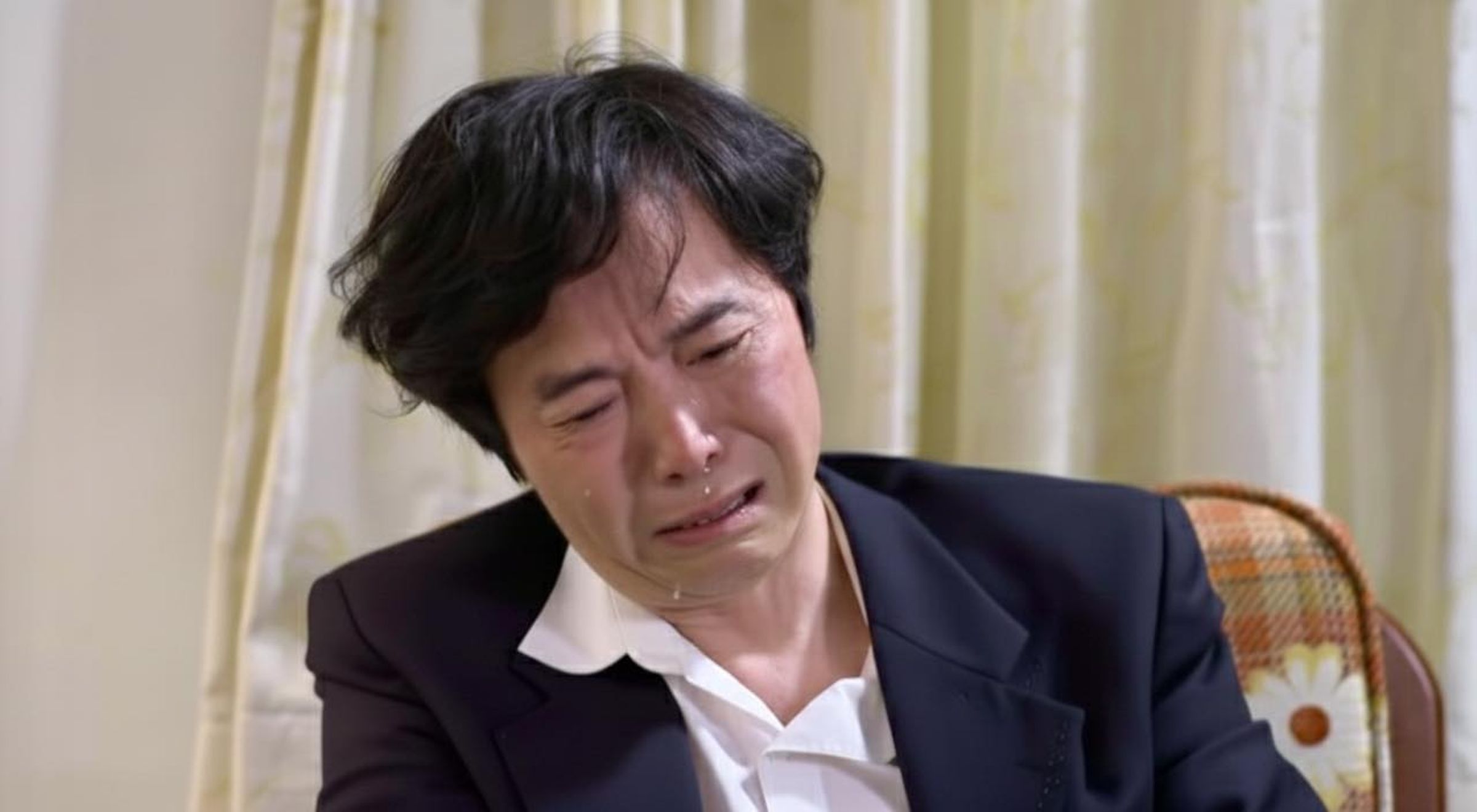 吳鈴山首度到民視拍戲,這次突破形象挑戰「家暴渣男」角色,自曝為入戲還在家請老婆「動手打他」。