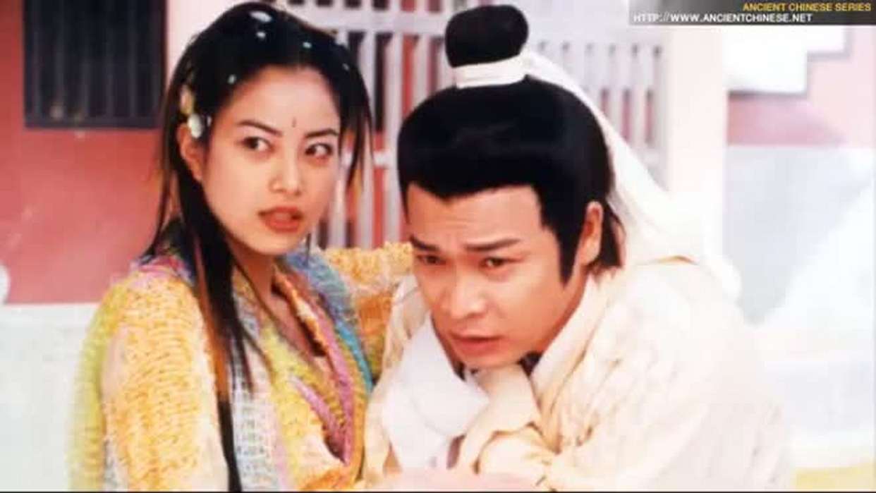 曾經徐懷鈺也跨足戲劇演出,最出名的就是《天地傳說之魚美人》,右為男主角郭晉安。(網路圖片)