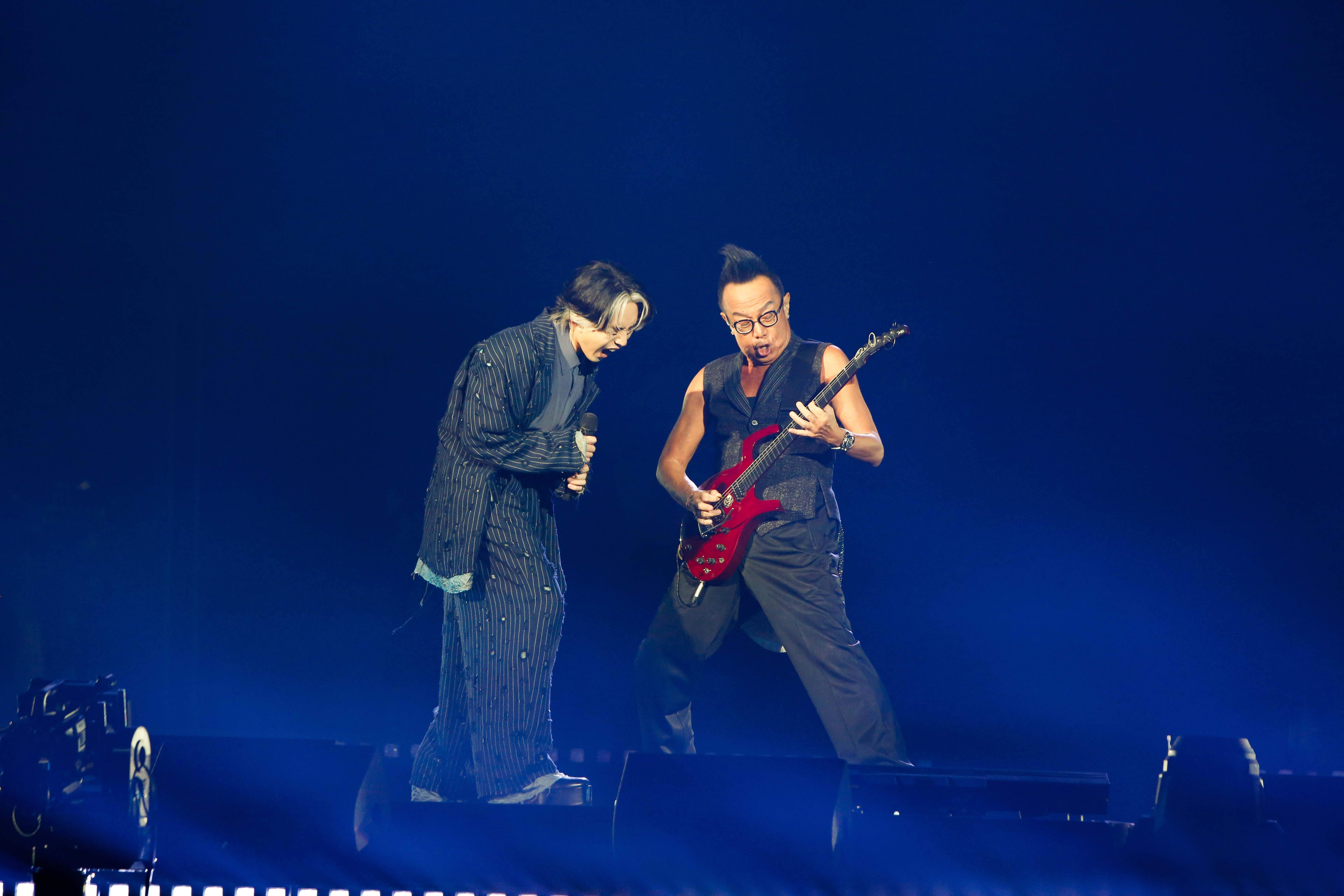 林宥嘉與黃大煒驚喜合唱〈你把我灌醉〉。