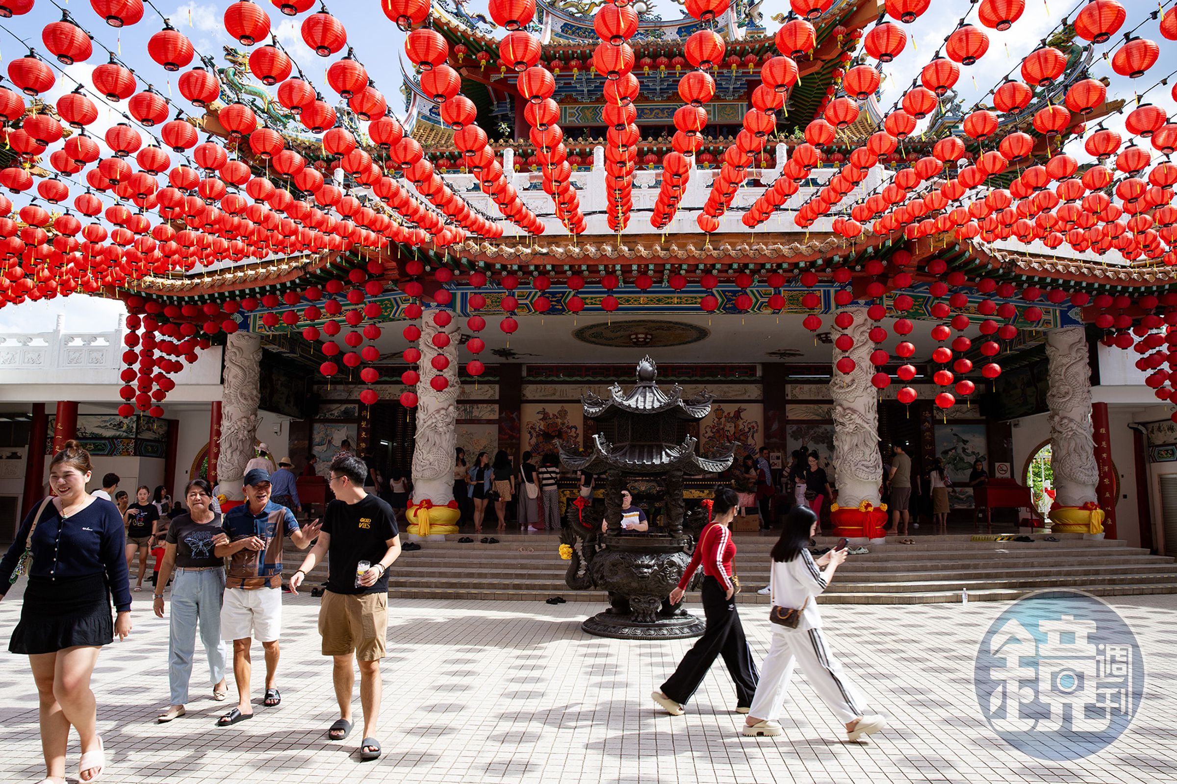 樂聖嶺天后宮以壯麗的建築和俯瞰市區的景色,成為吉隆坡的熱門景點。