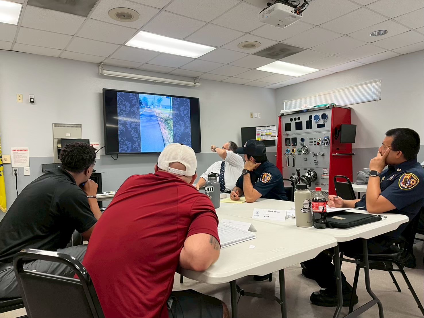 赴美參加事故安全官課程授課情形。（內政部提供）