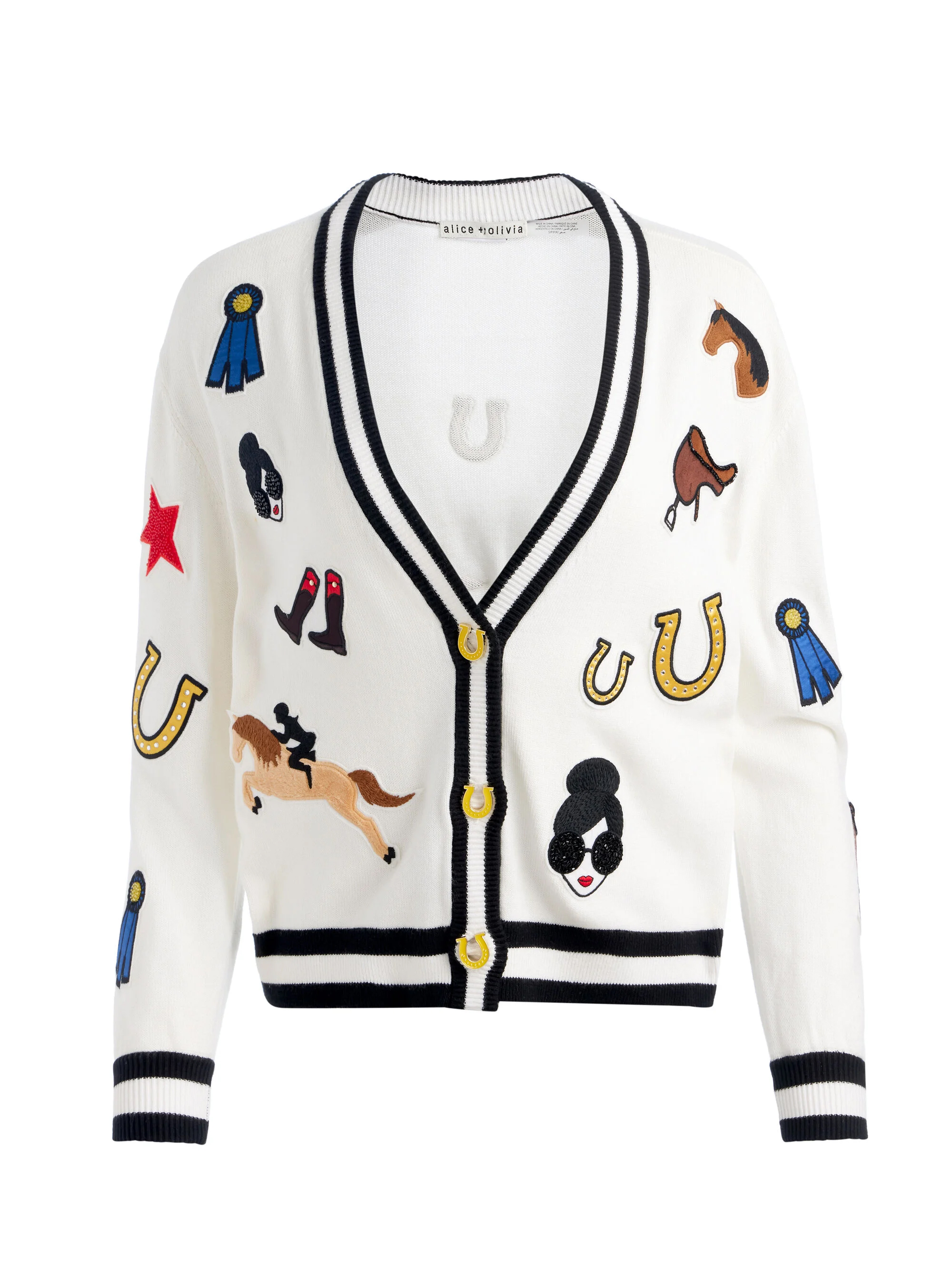 學院風針織外套。NT$22,900(alice + olivia by Stacey Bendet提供)