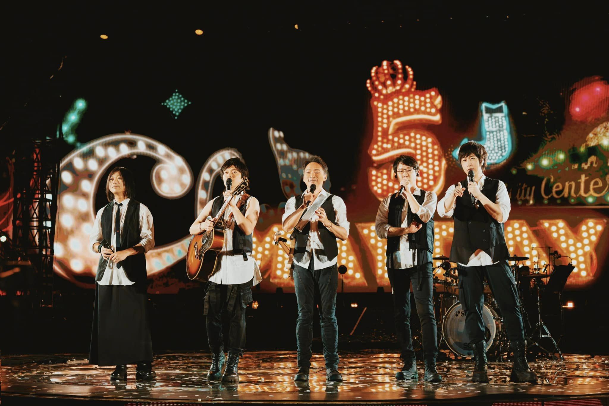 五月天在中國巡迴開唱，卻遭質疑假唱。（翻攝自五月天 阿信臉書）