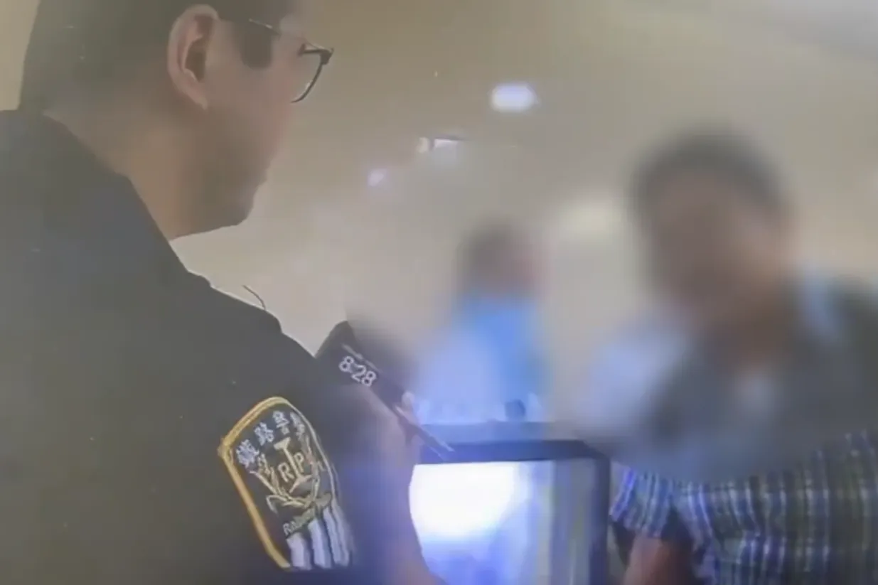 台鐵七堵站旅客違規月台抽菸被抓包　遭檢舉竟追著對方吵