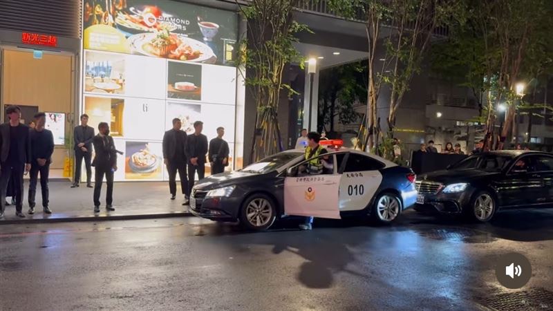 整起車禍過程，全被目擊民眾錄下。（threads@ktc.121提供）