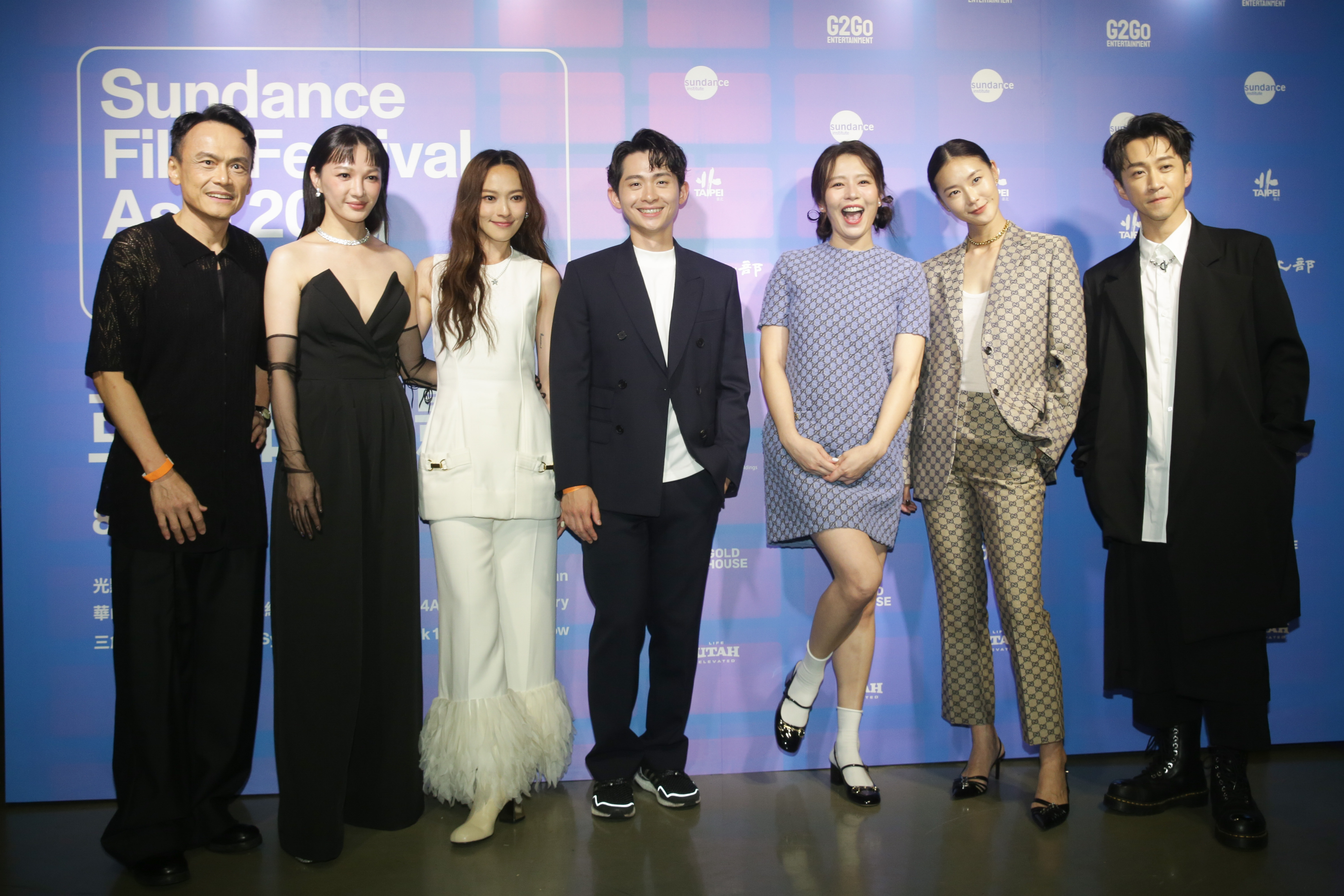 2024亞洲日舞影展開幕，陳以文（右起）、李杏、 姚以緹、曾博恩、劉品言、鍾瑶、陳漢典以地主嘉賓身分共襄盛舉。