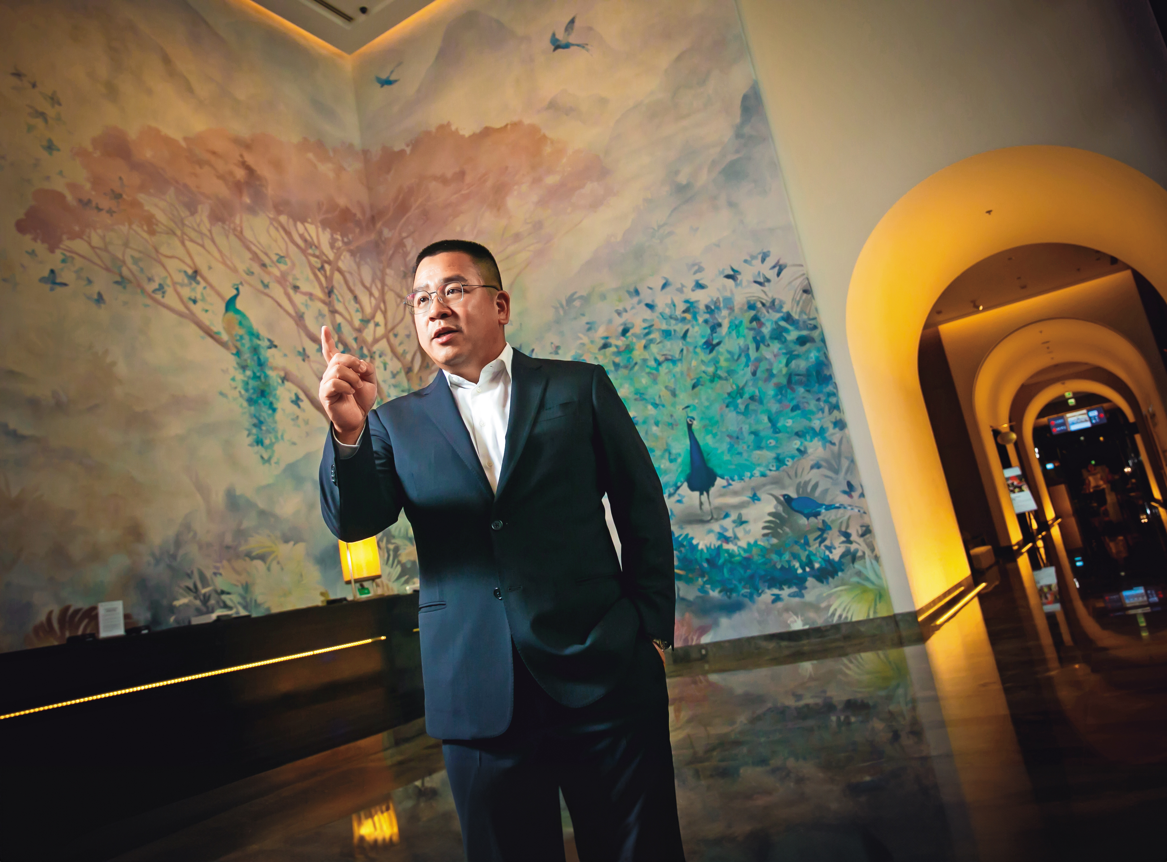 10年前，劉恆昌從父親劉文治手裡接棒，一開始並未被看好，但他逆勢找新招，去年台北萬豪營收創下開業以來新高。