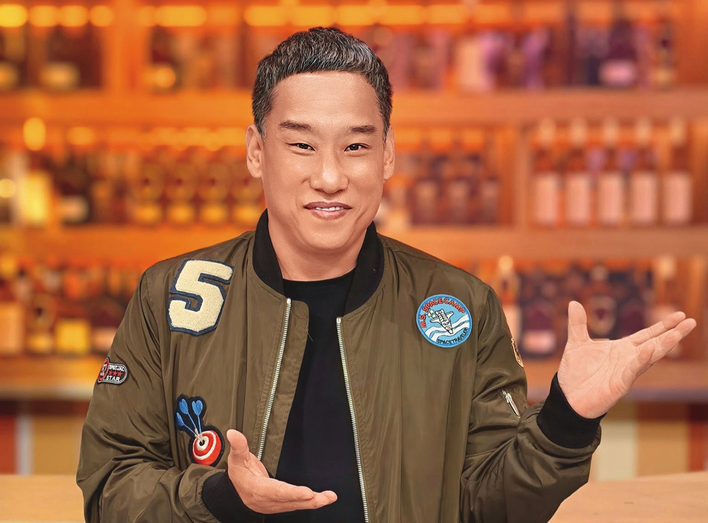 近半年瘦身成功的阿龐，甩肉20公斤，卻傳出遭經紀人私吞酬勞。（翻攝自鳳凰藝能臉書）