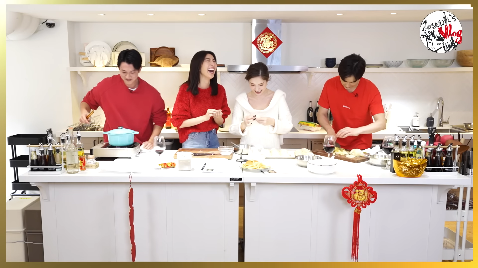 吳慷仁（左起）、楊謹華、許瑋甯與鄭元暢先前曾一起參與鄭元暢的節目，4人都拿下本屆金鐘獎獎項。（翻攝yt）