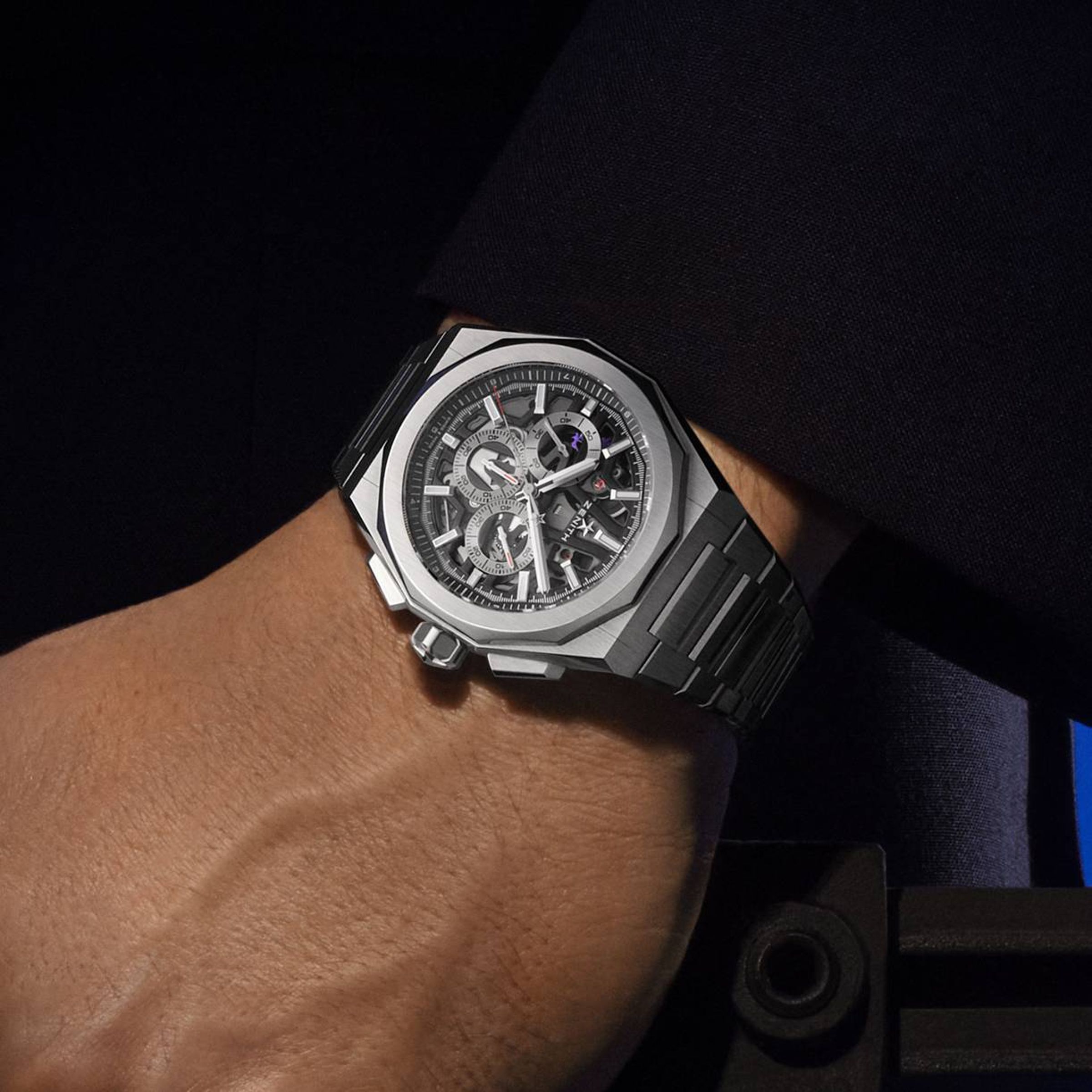 真力時 Defy Skyline 天際線系列計時腕錶鏤空版本。