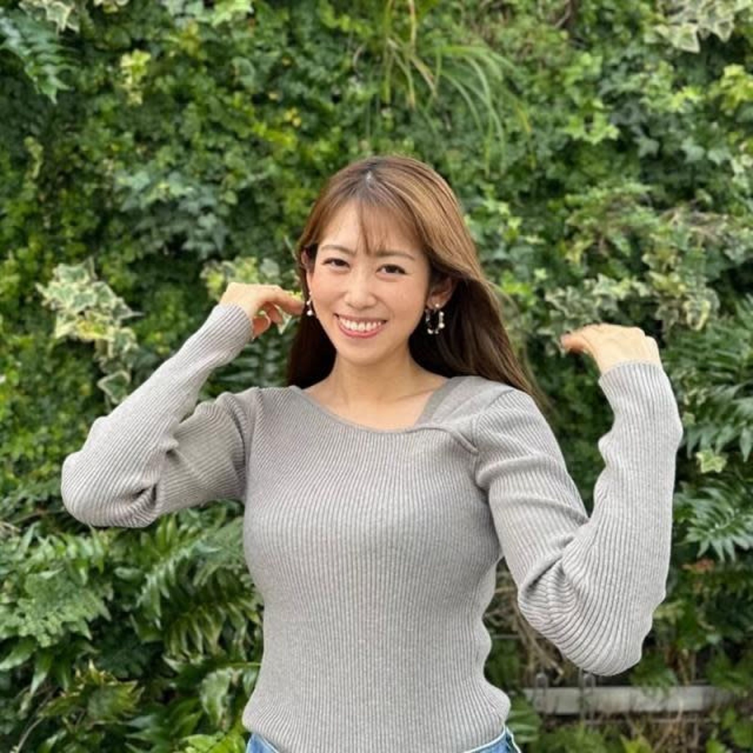 前NHK主播中川安奈因精緻外貌與傲人身材受到矚目。（翻攝畫面）