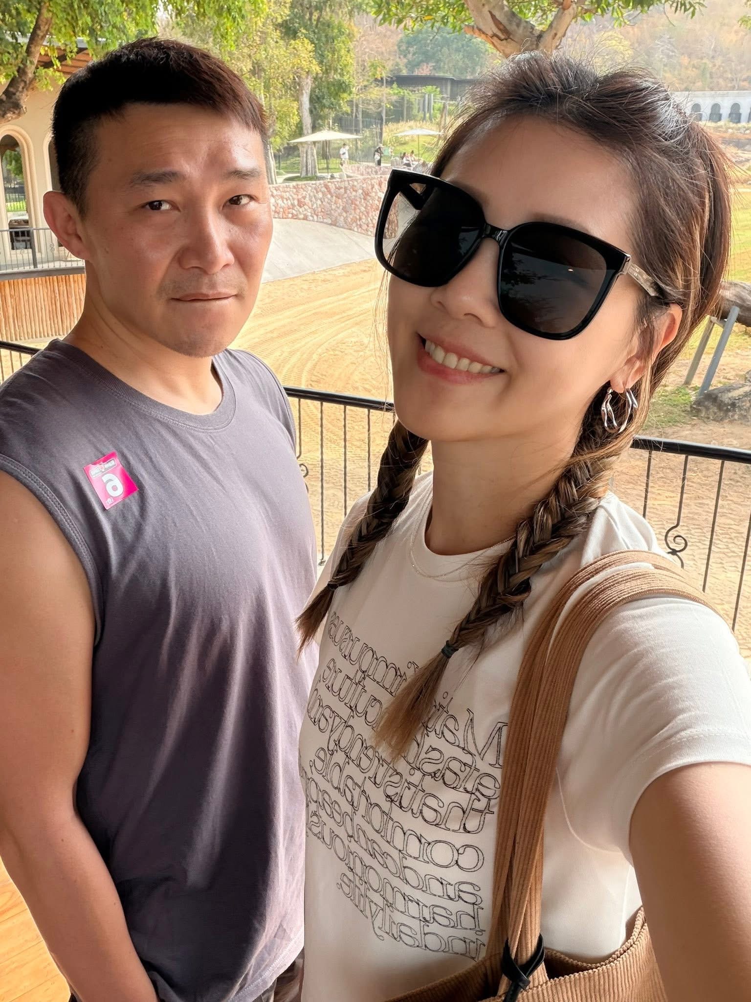 嚴立婷與球星老公張智峰結婚後，彼此是對方的神隊友。（圖／翻攝自嚴立婷臉書）