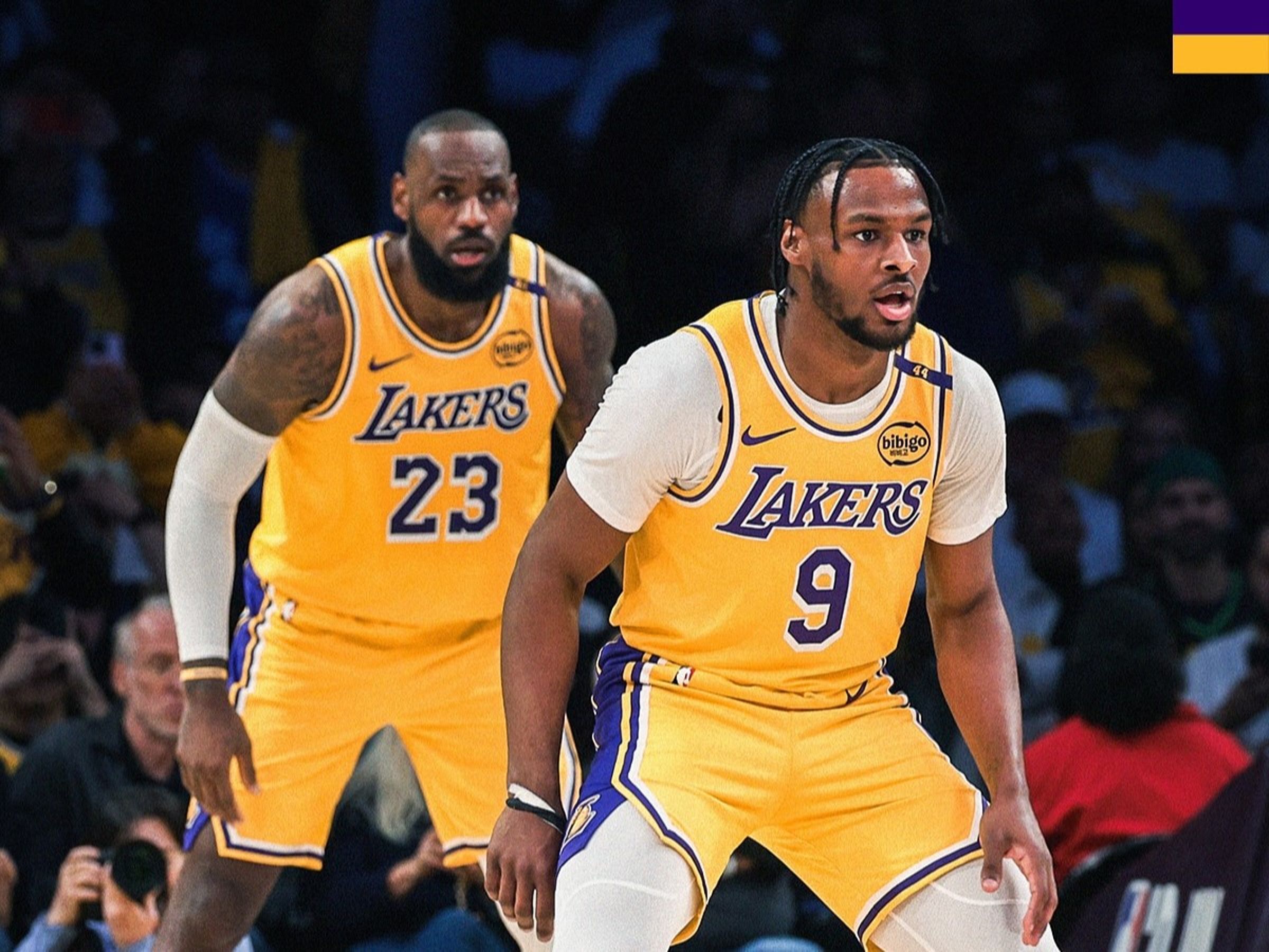 湖人隊是NBA最具代表的球隊之一,圖為勒布朗詹姆斯與兒子布朗尼同場出戰。(翻攝Los Angeles Lakers 臉書)