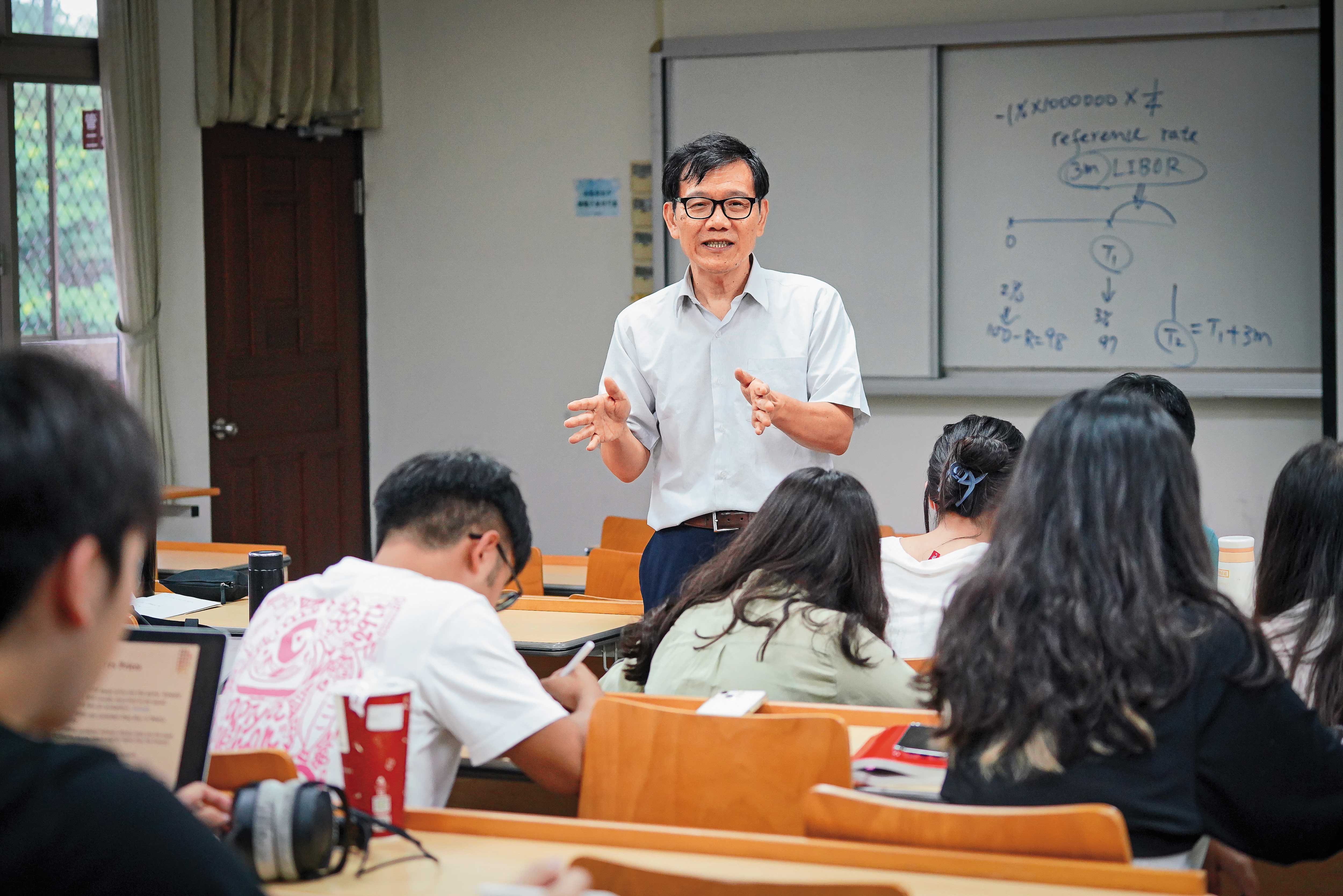 台大財金系特聘教授張森林50歲時，才將投資觀念打掉重練，重新配置退休金。